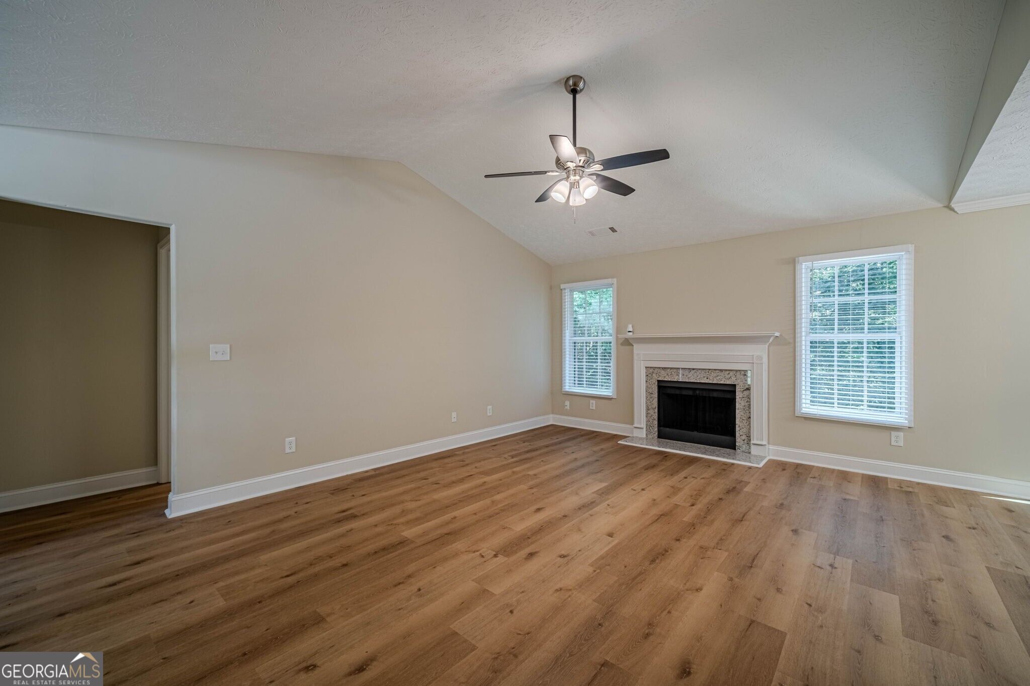1825 River Run Road Property Photo 6