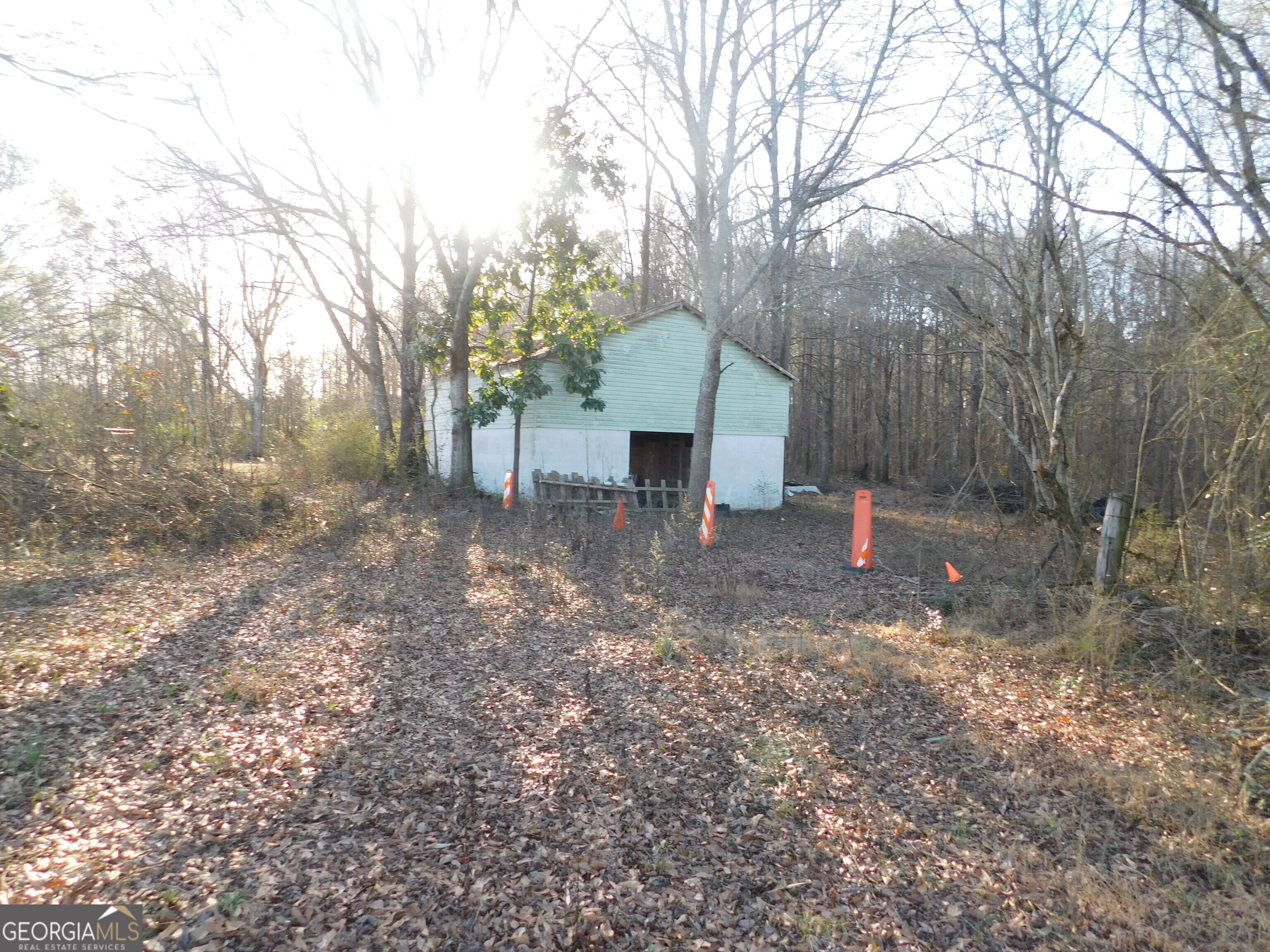 4075 Lawrenceville Road Property Photo 2