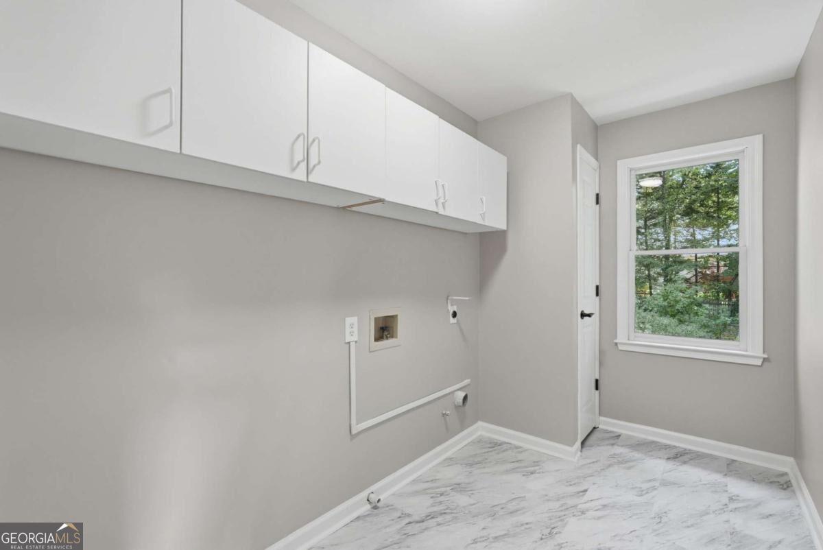 4364 Aldenham Way Property Photo 20