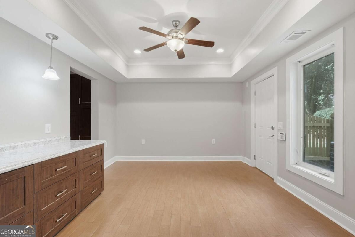 4364 Aldenham Way Property Photo 42