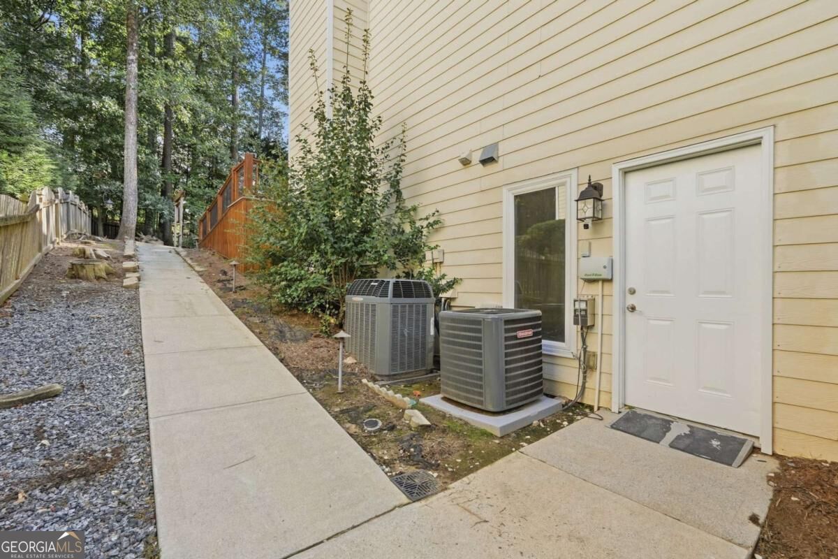 4364 Aldenham Way Property Photo 46