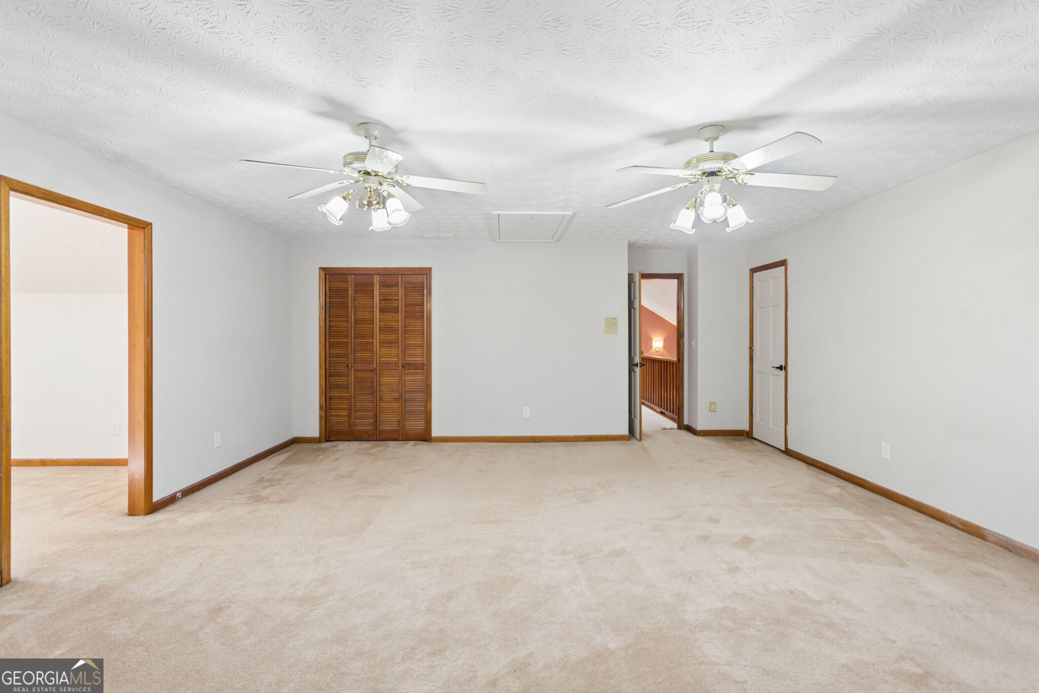 580 Berkeley Lane Ne Property Photo 23