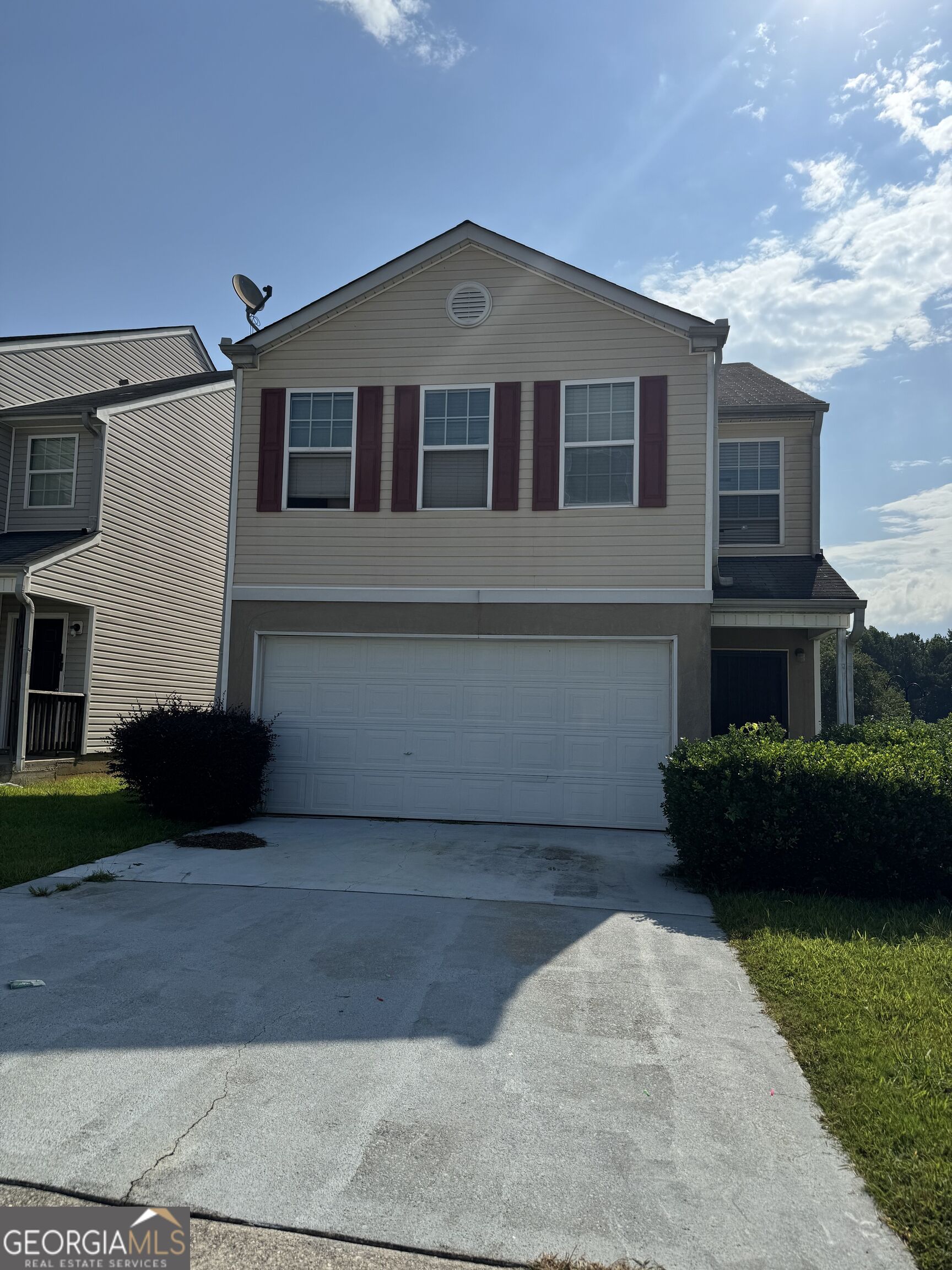 5458 Waterfall Court Property Photo 1