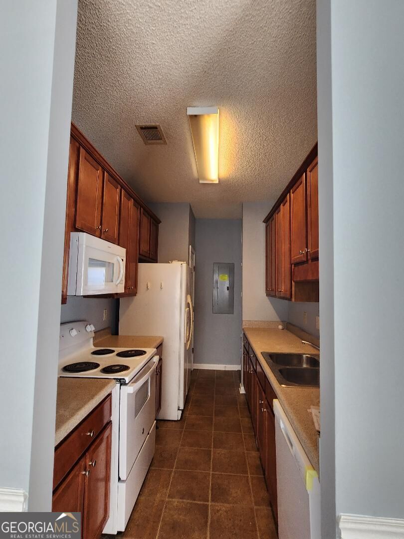 221 Shenandoah Drive Property Photo 2