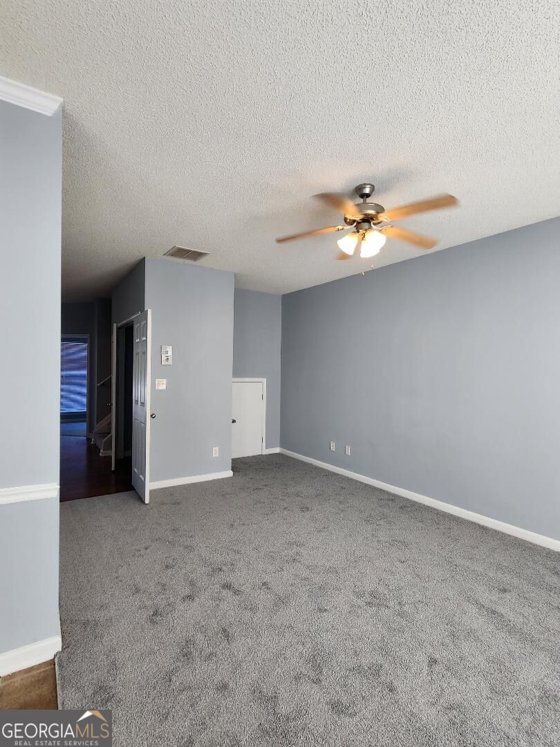 221 Shenandoah Drive Property Photo 3
