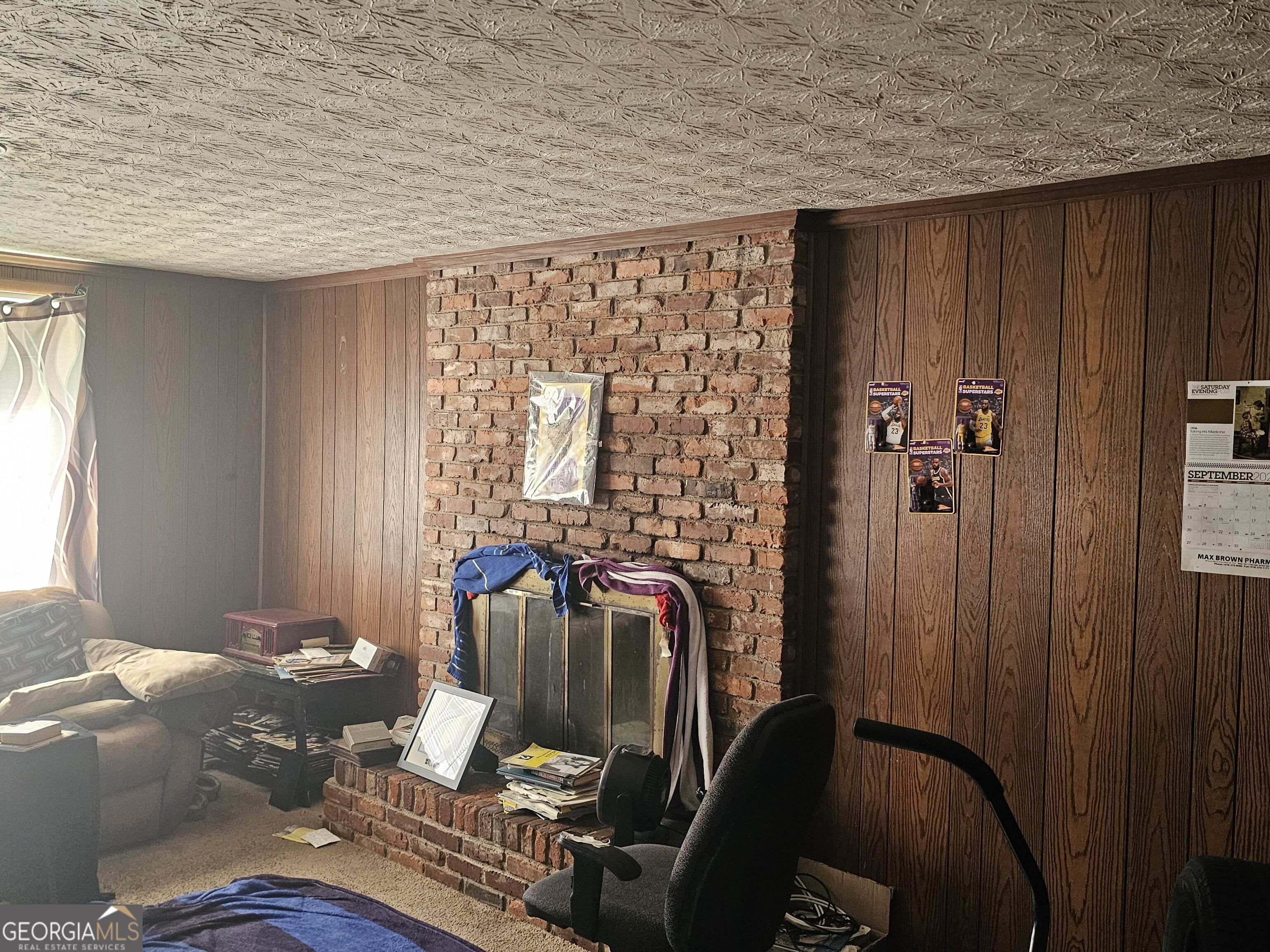 1437 Peach Street Property Photo 8