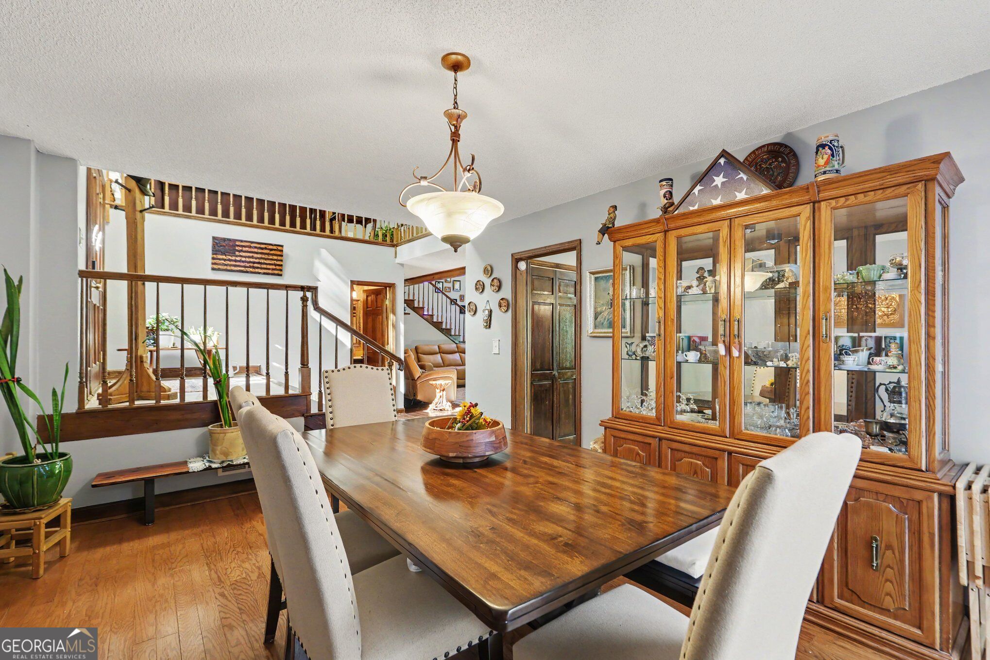 7121 Rand Drive Property Photo 3