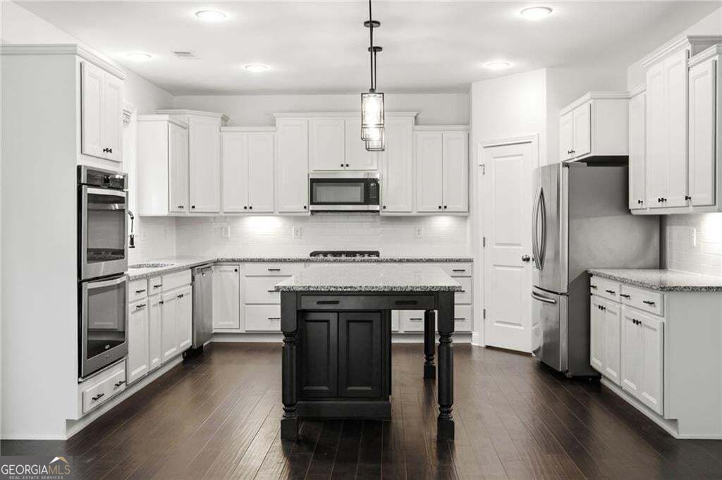 3325 Trowbridge Drive Property Photo 12