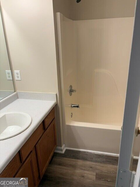 277 Queens Court Property Photo 6