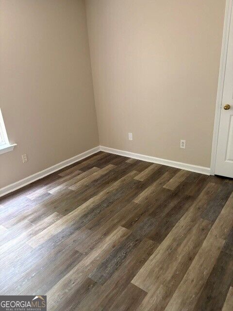277 Queens Court Property Photo 10