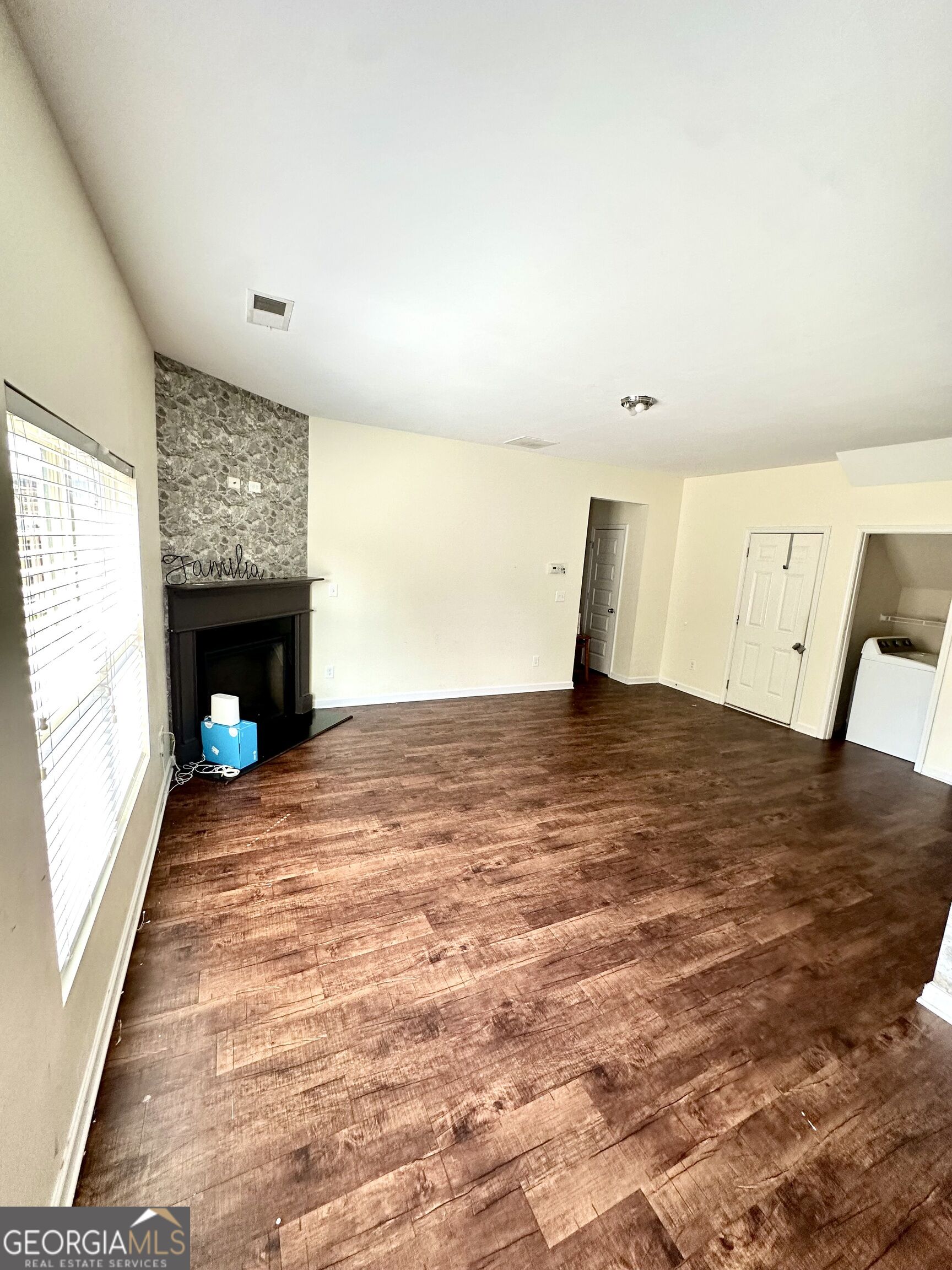 5811 Rex Ridge Parkway Property Photo 8