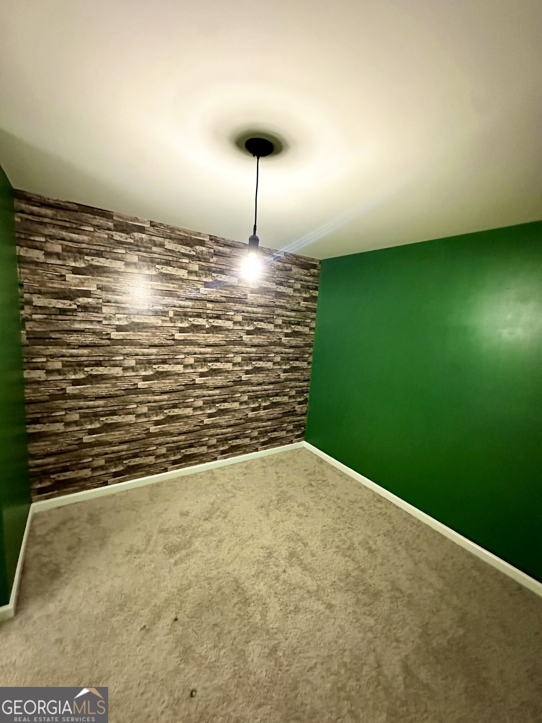 5811 Rex Ridge Parkway Property Photo 16