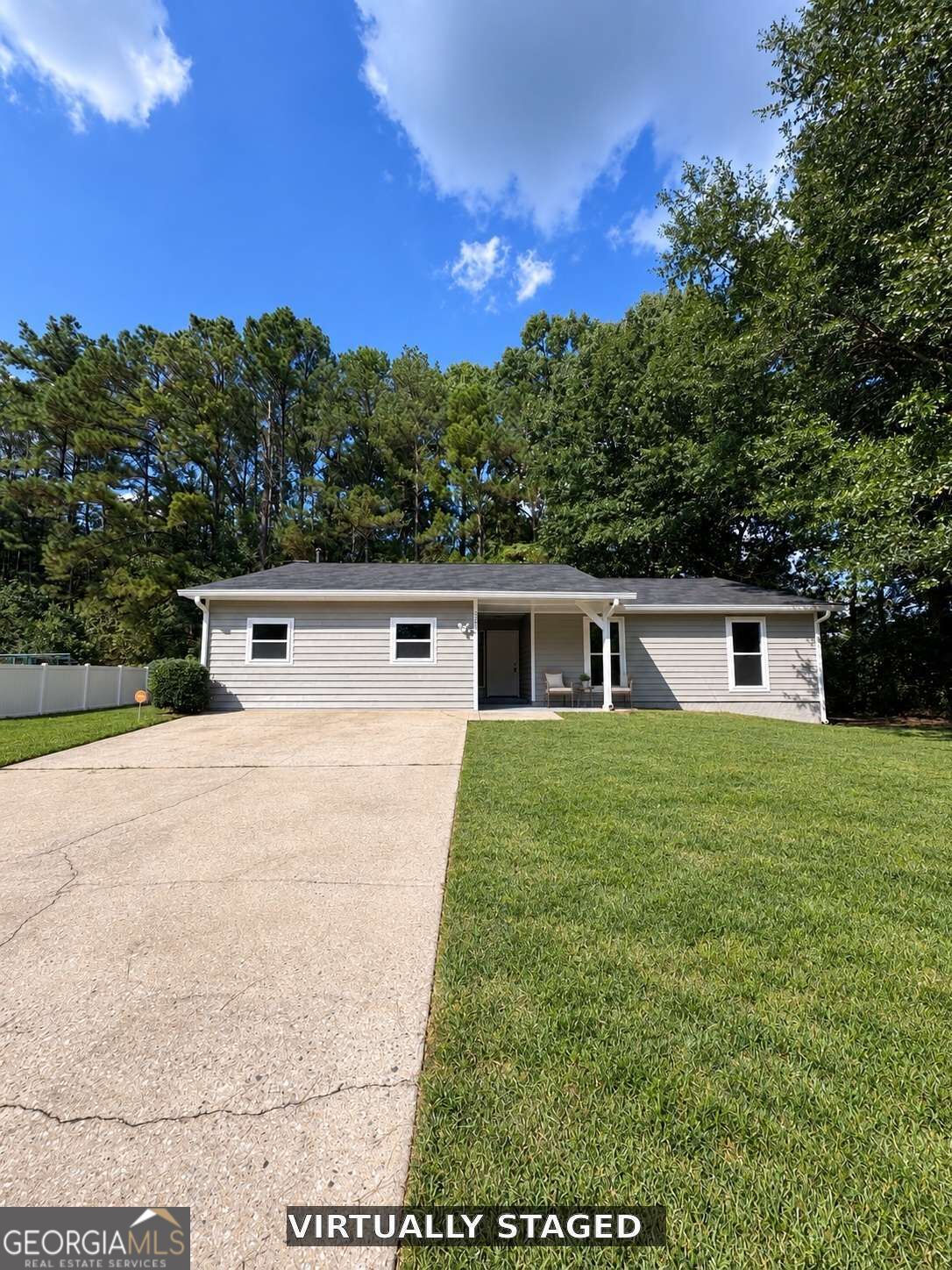 3512 Riverchase Knolls Property Photo 1