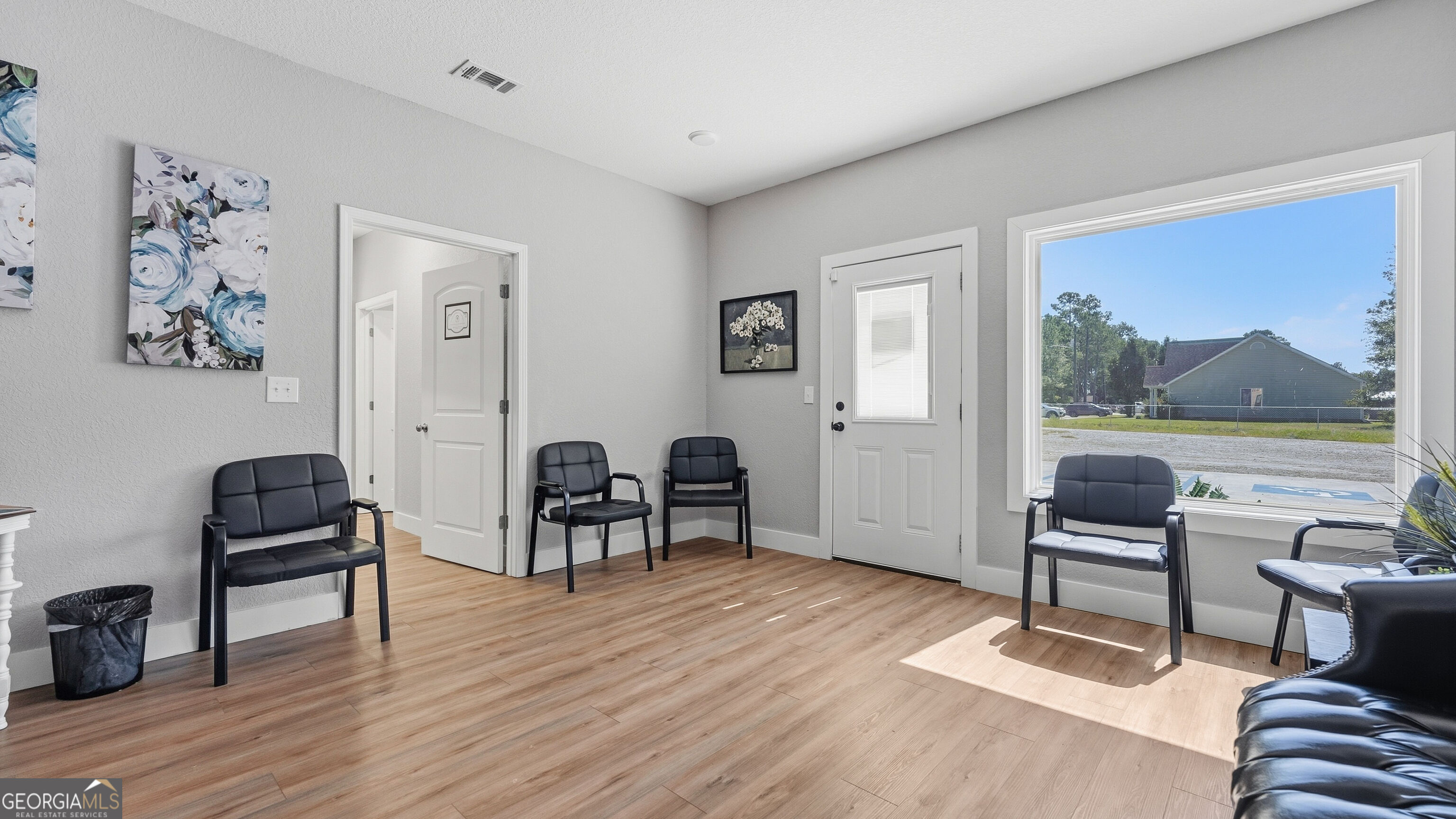 224 Peachtree Street Property Photo 14