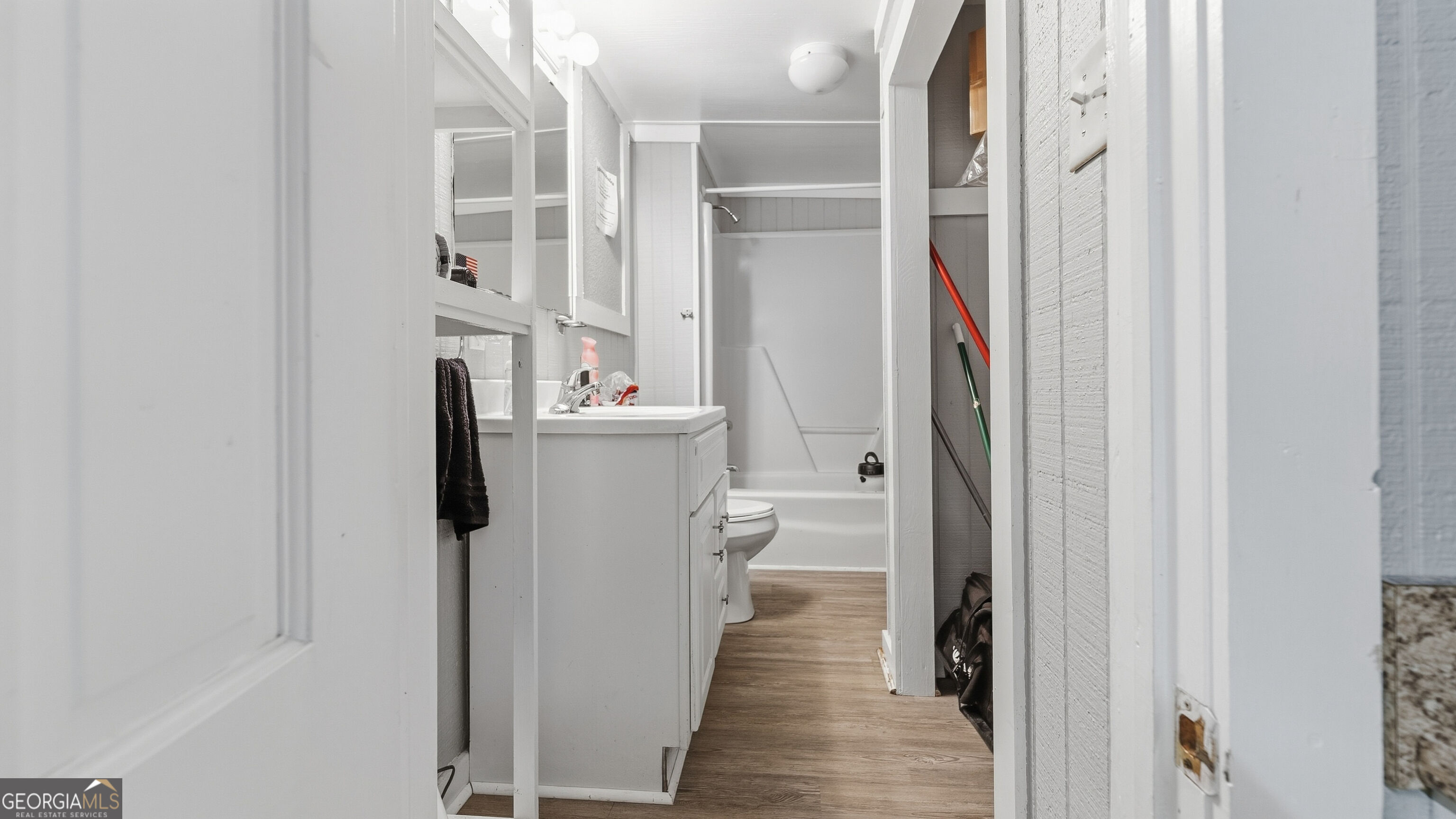 224 Peachtree Street Property Photo 45