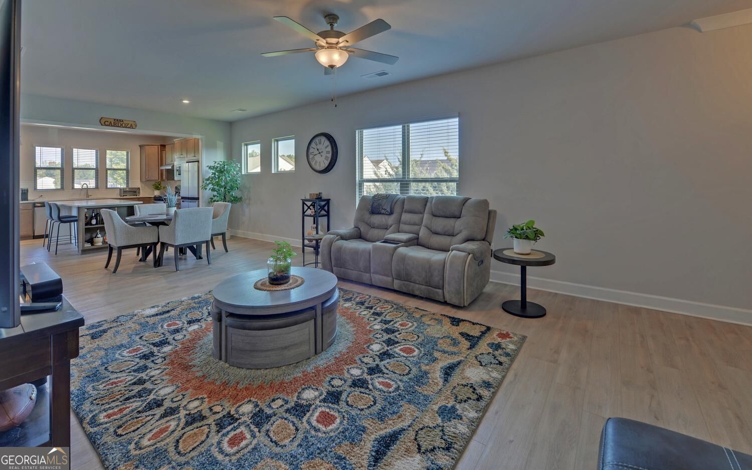 5724 Grapewood Street Property Photo 5