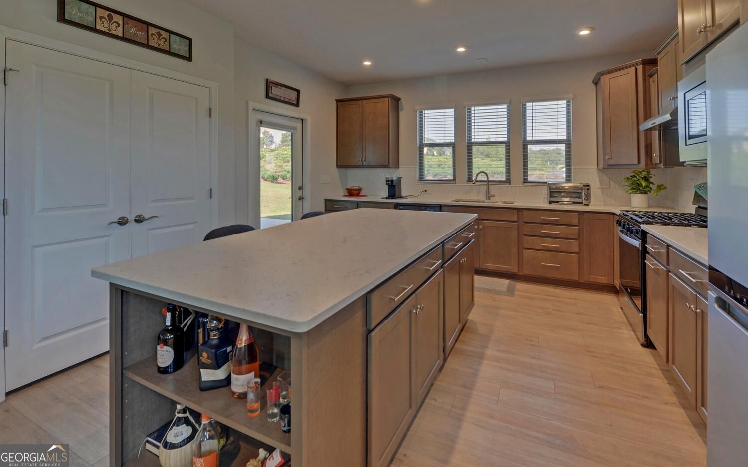 5724 Grapewood Street Property Photo 12