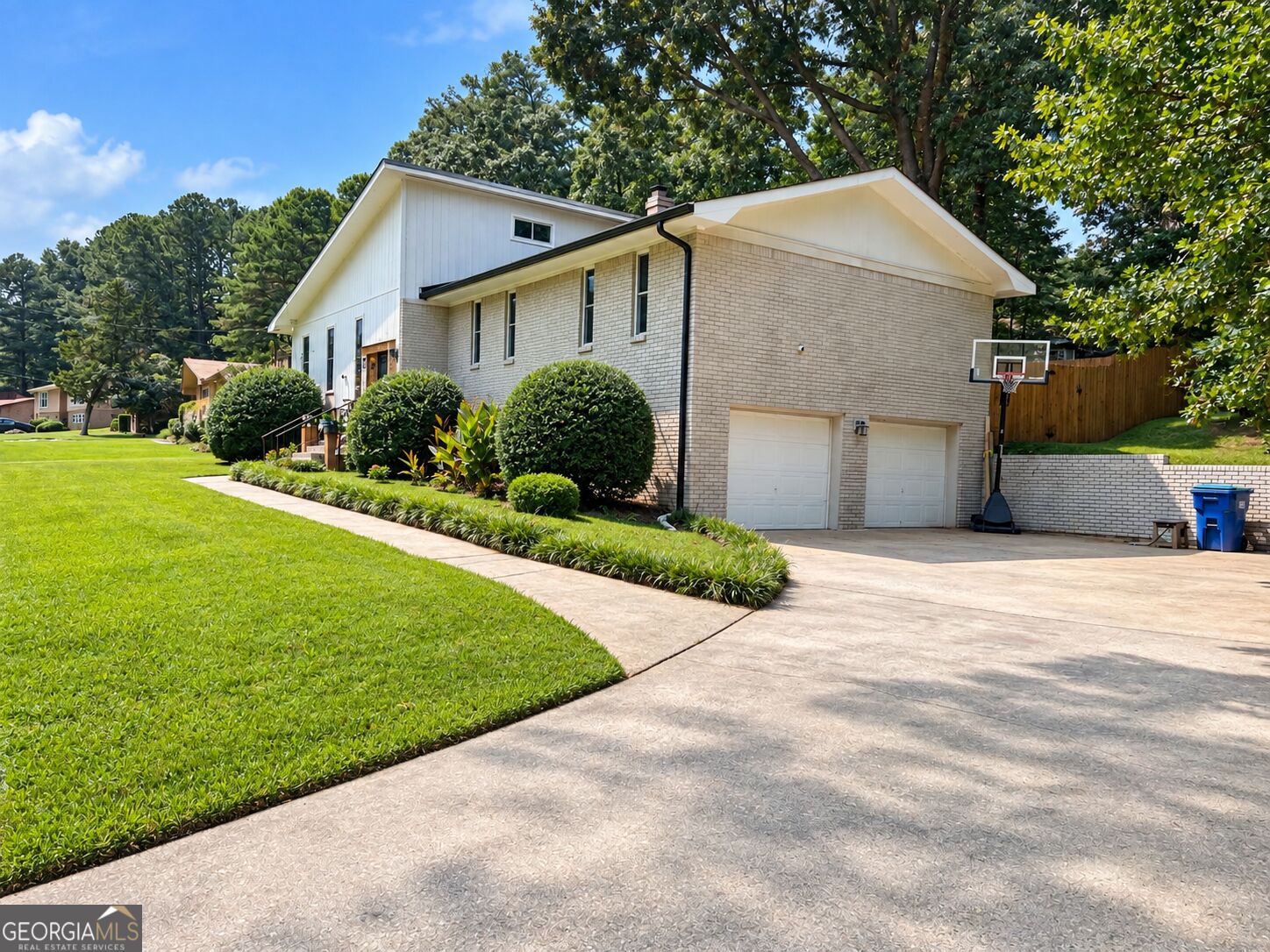 5070 Sw Kerry Drive Property Photo 4