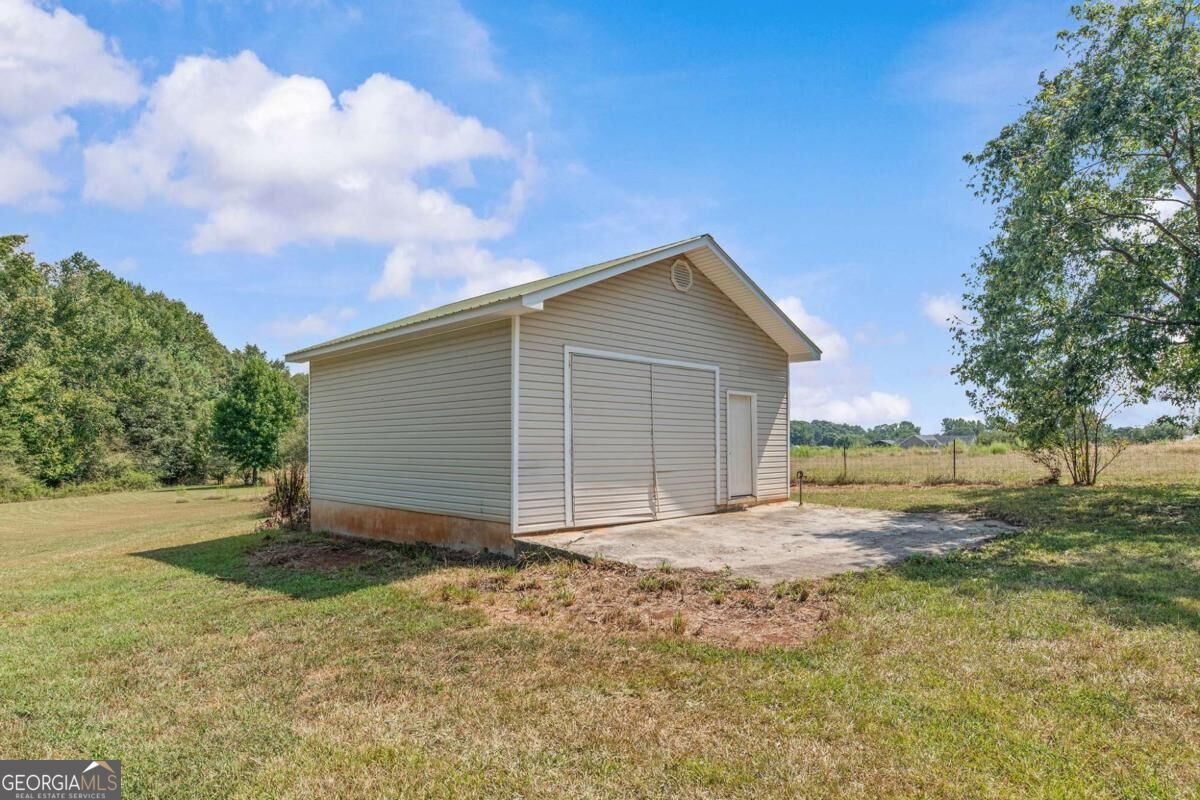 2722 Stone Drive Property Photo 8