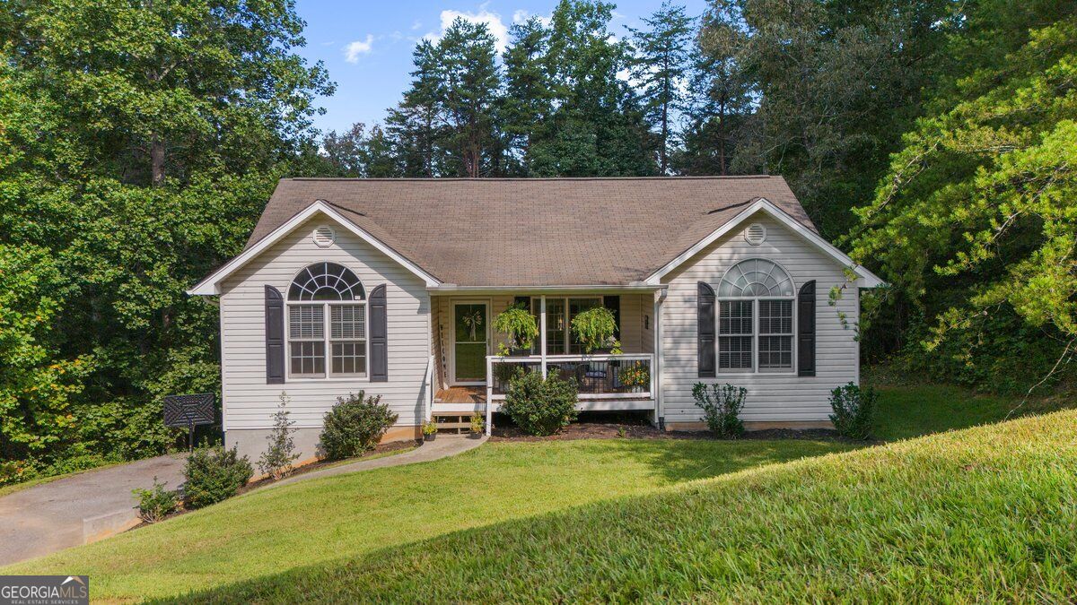 272 Cedar Springs Lane Property Photo 1