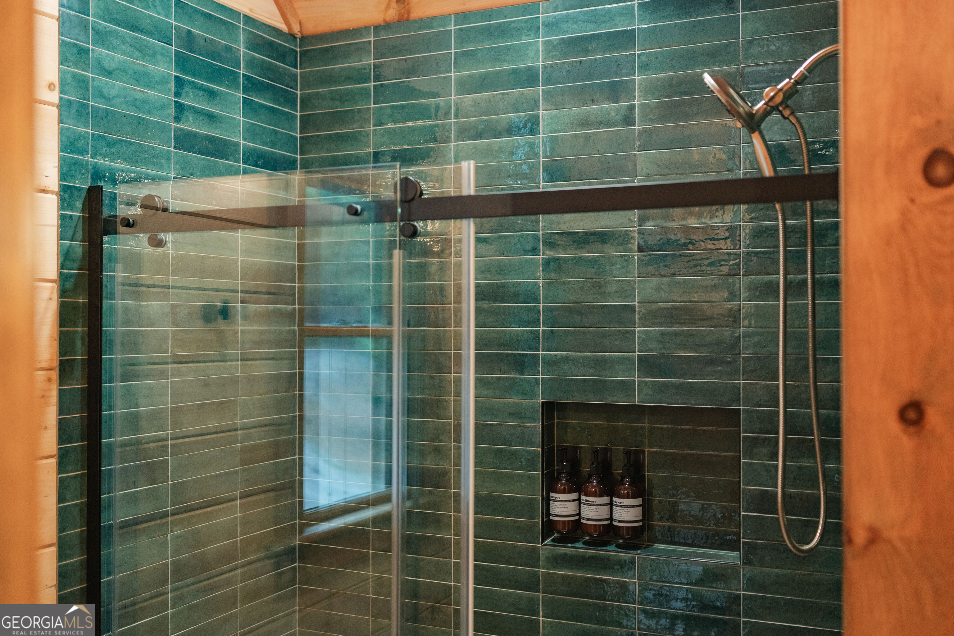 140 Black Oaks Road Property Photo 7