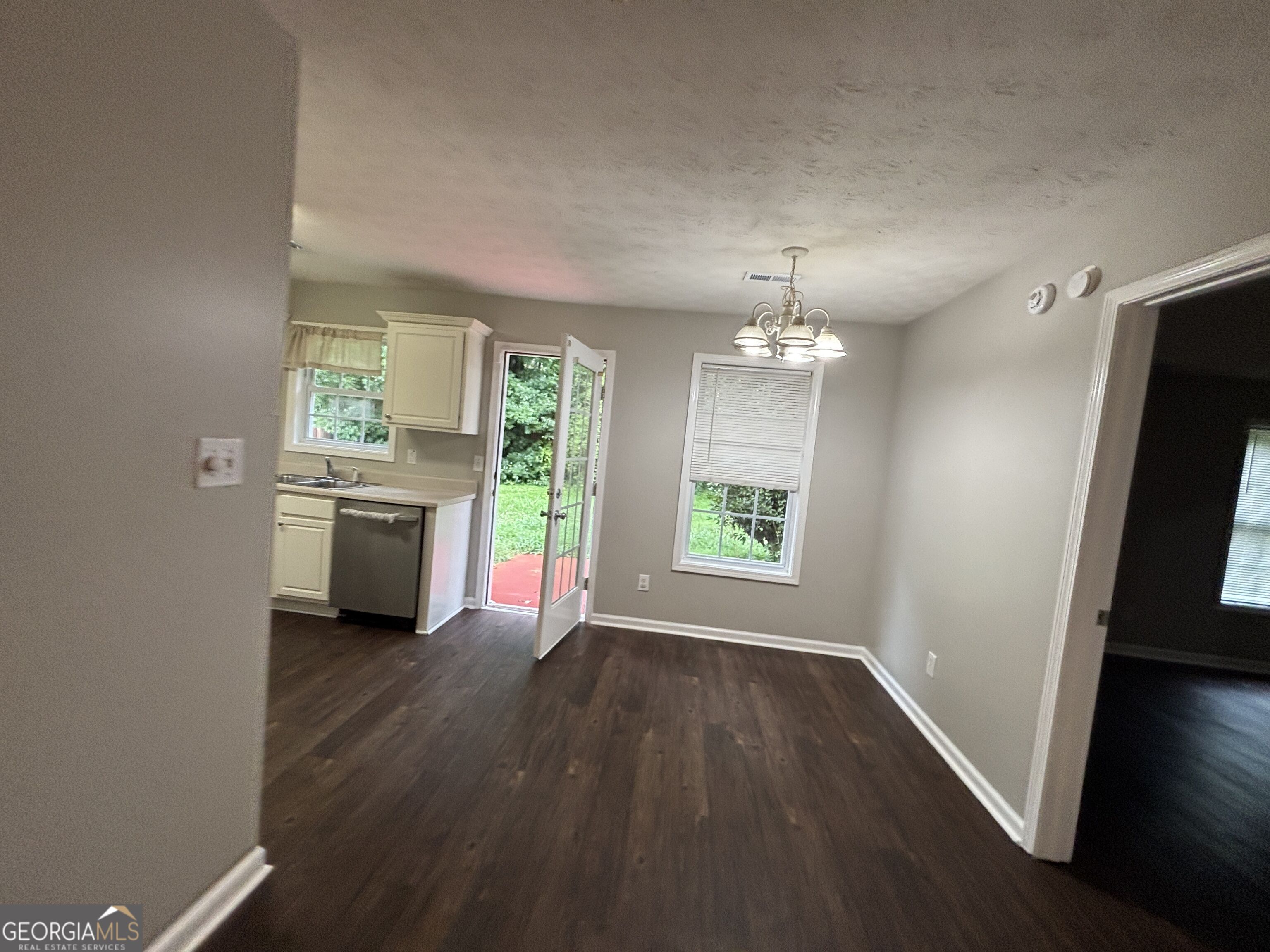 43 Canterbury Drive Property Photo 6