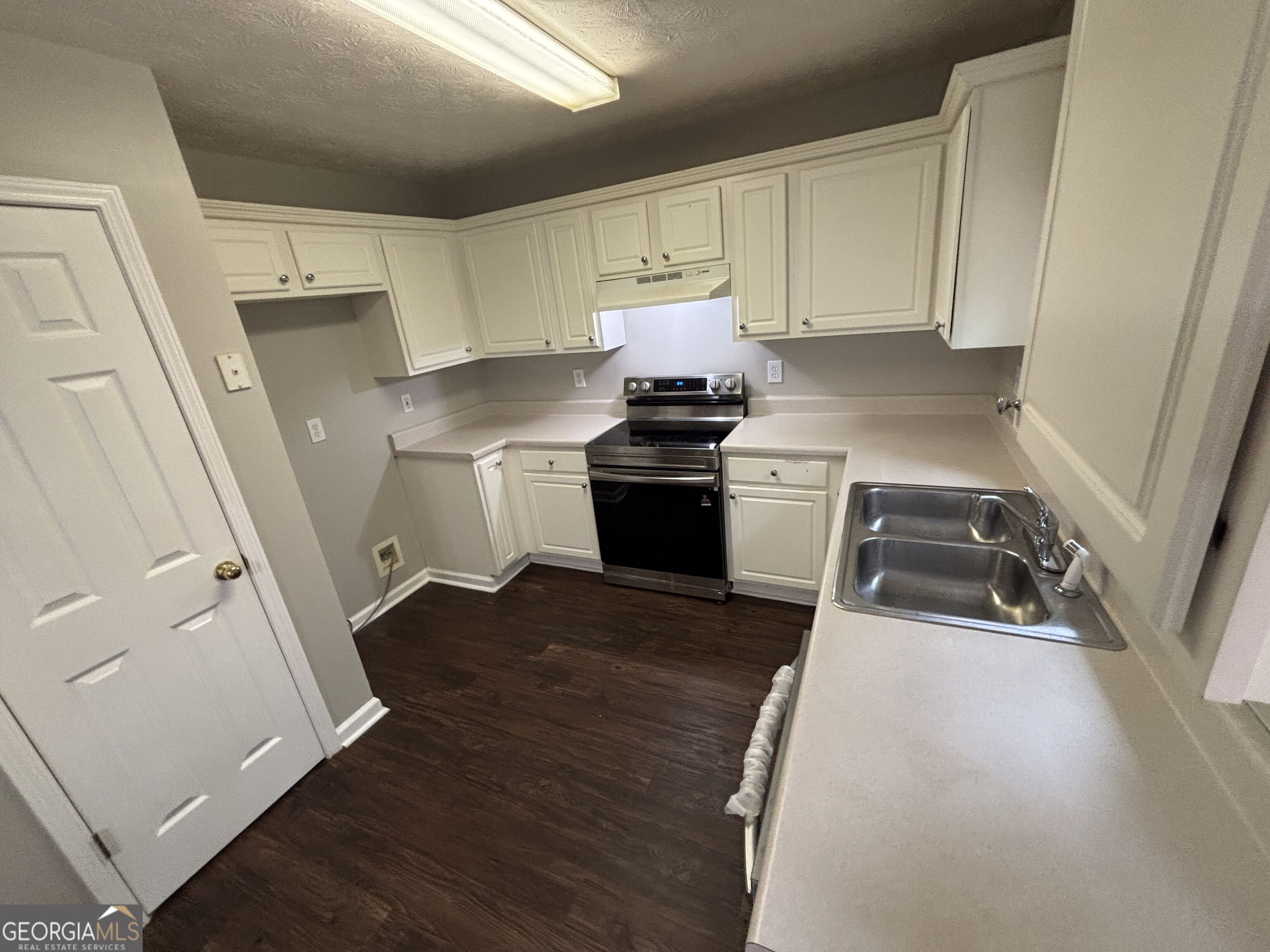 43 Canterbury Drive Property Photo 9