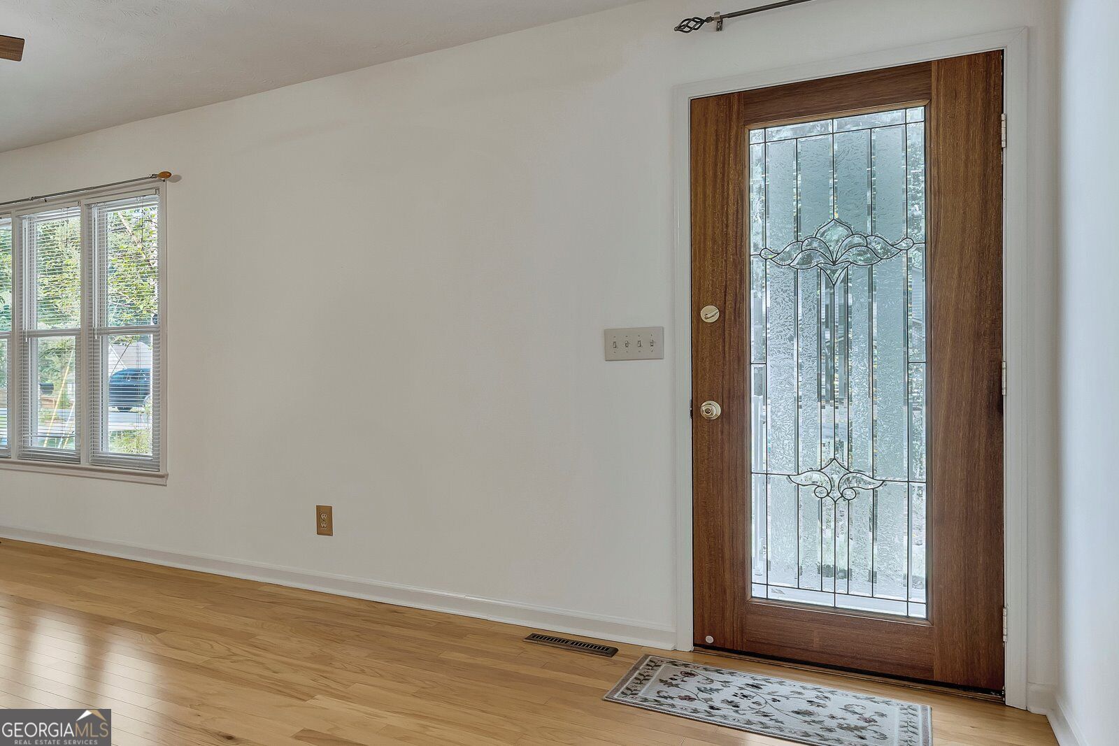 3801 Allyn Drive Nw Property Photo 5