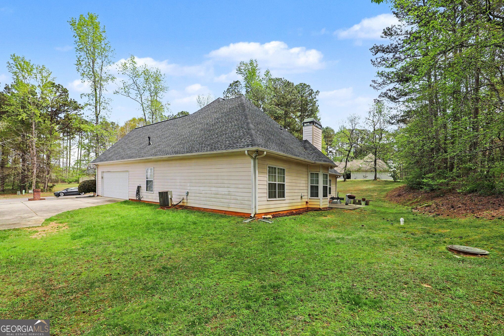 1041 Olive Drive Property Photo 23