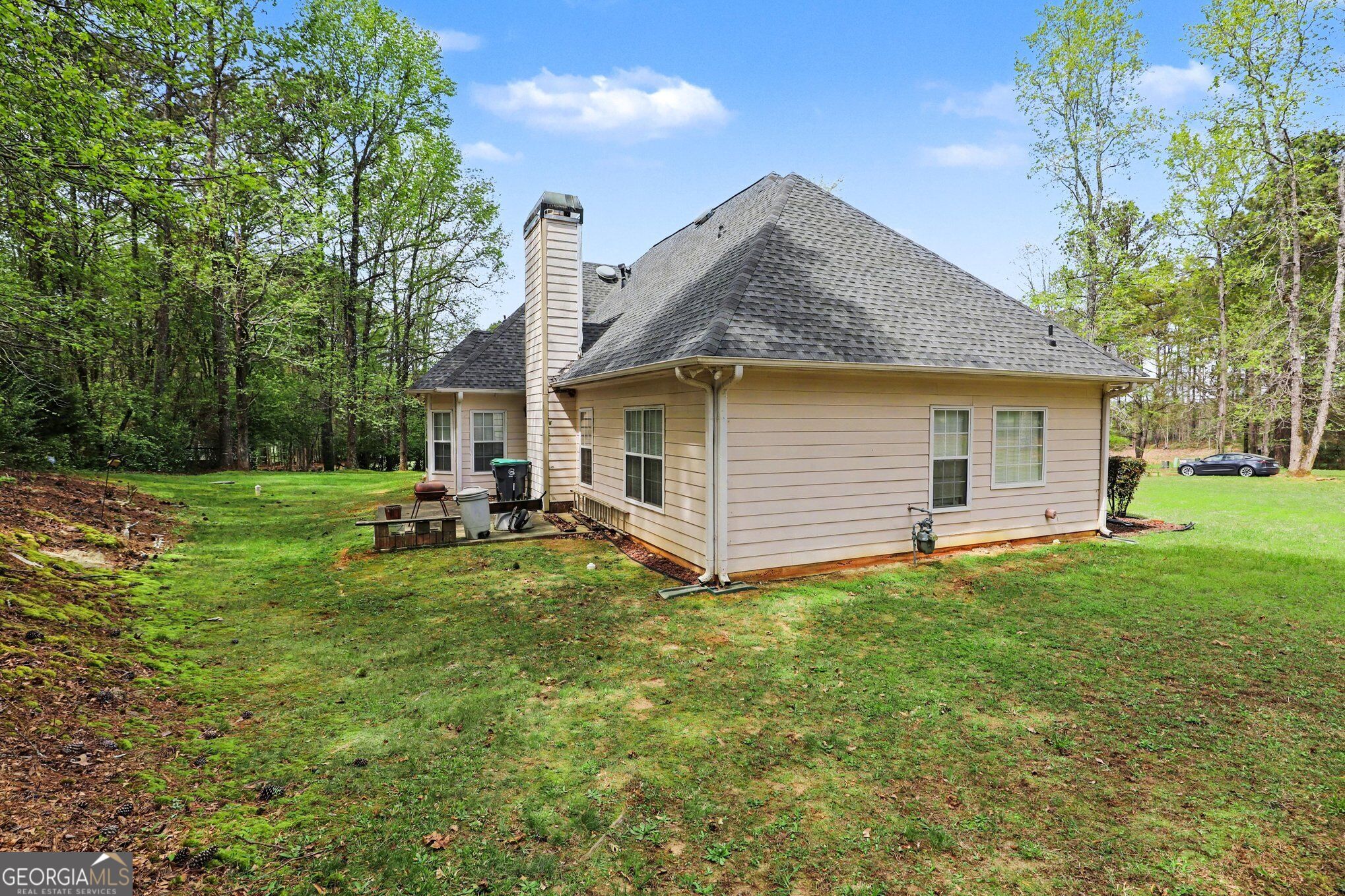 1041 Olive Drive Property Photo 24