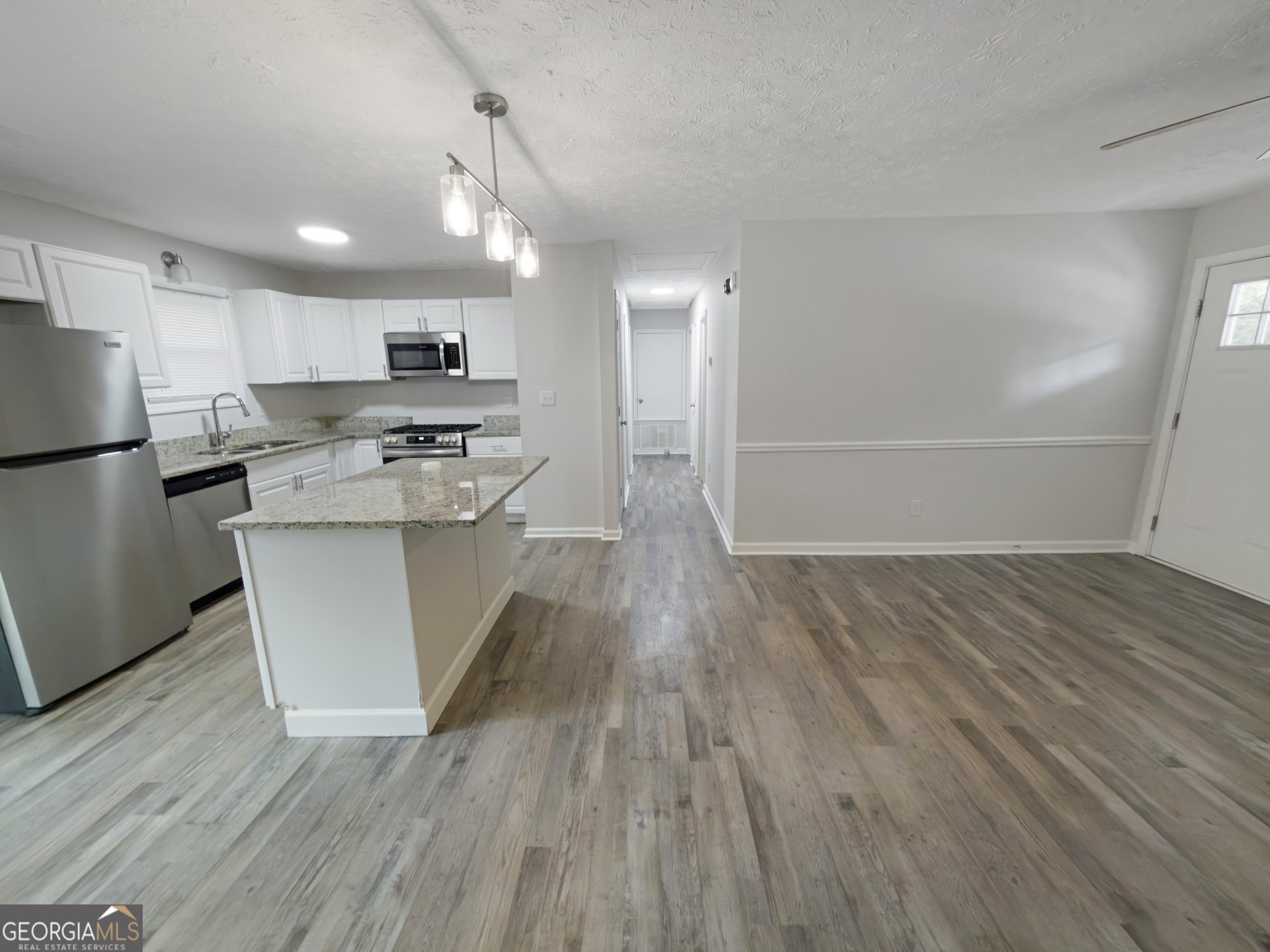675 Lakeridge Drive Property Photo 11
