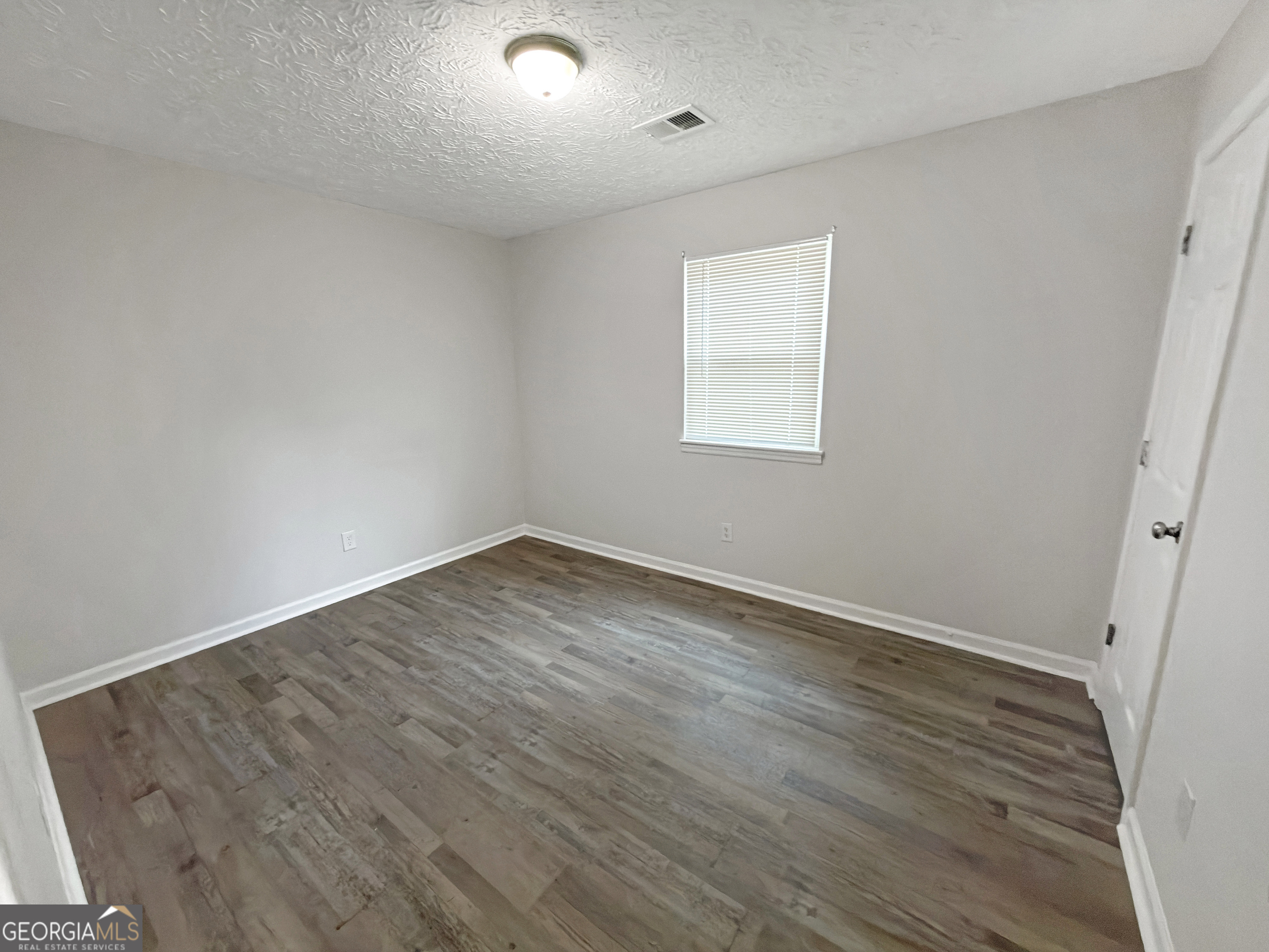 675 Lakeridge Drive Property Photo 16