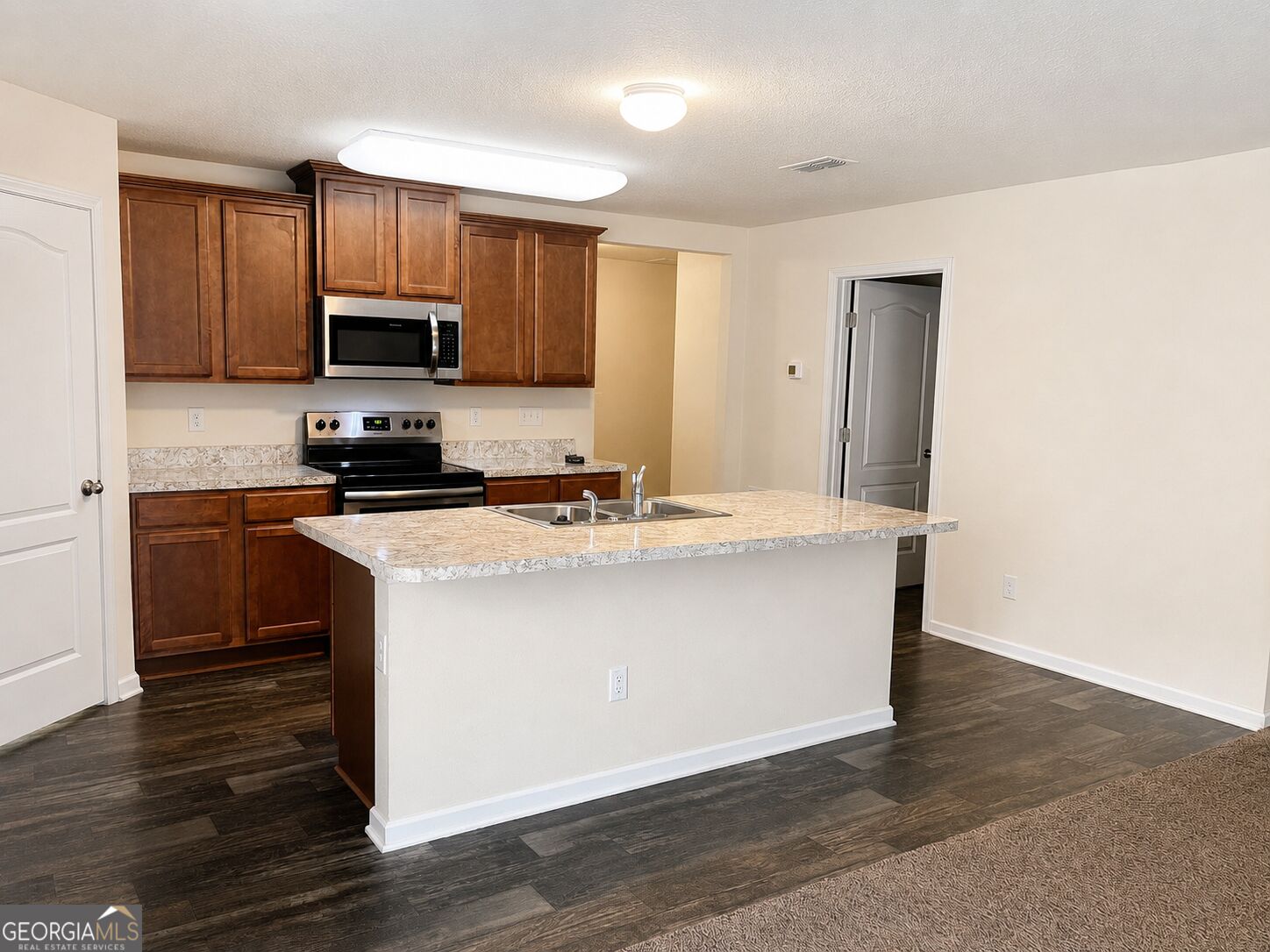 228 Brooklet Circle Property Photo 6