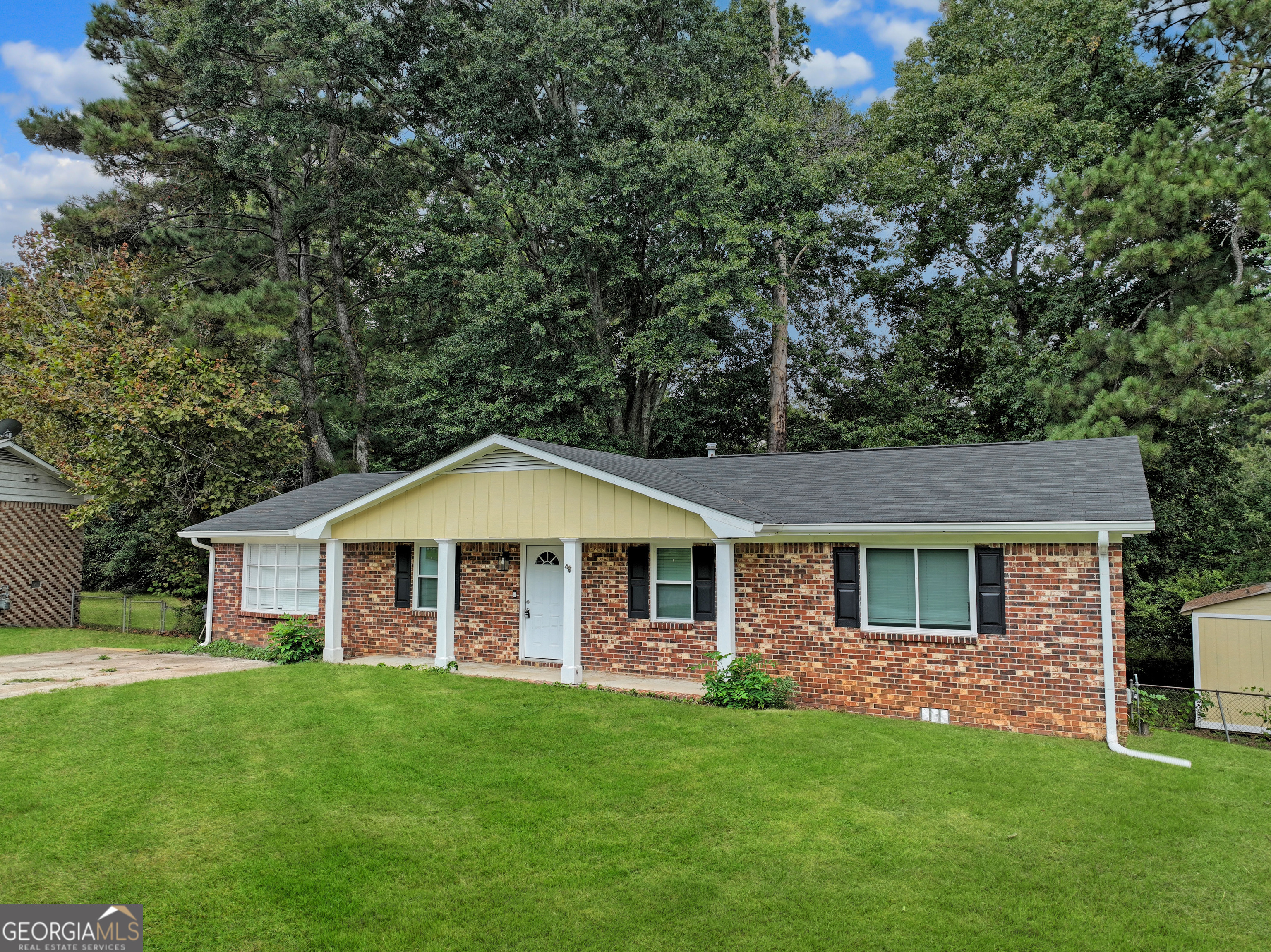 3021 Lakeridge Drive Se Property Photo 2