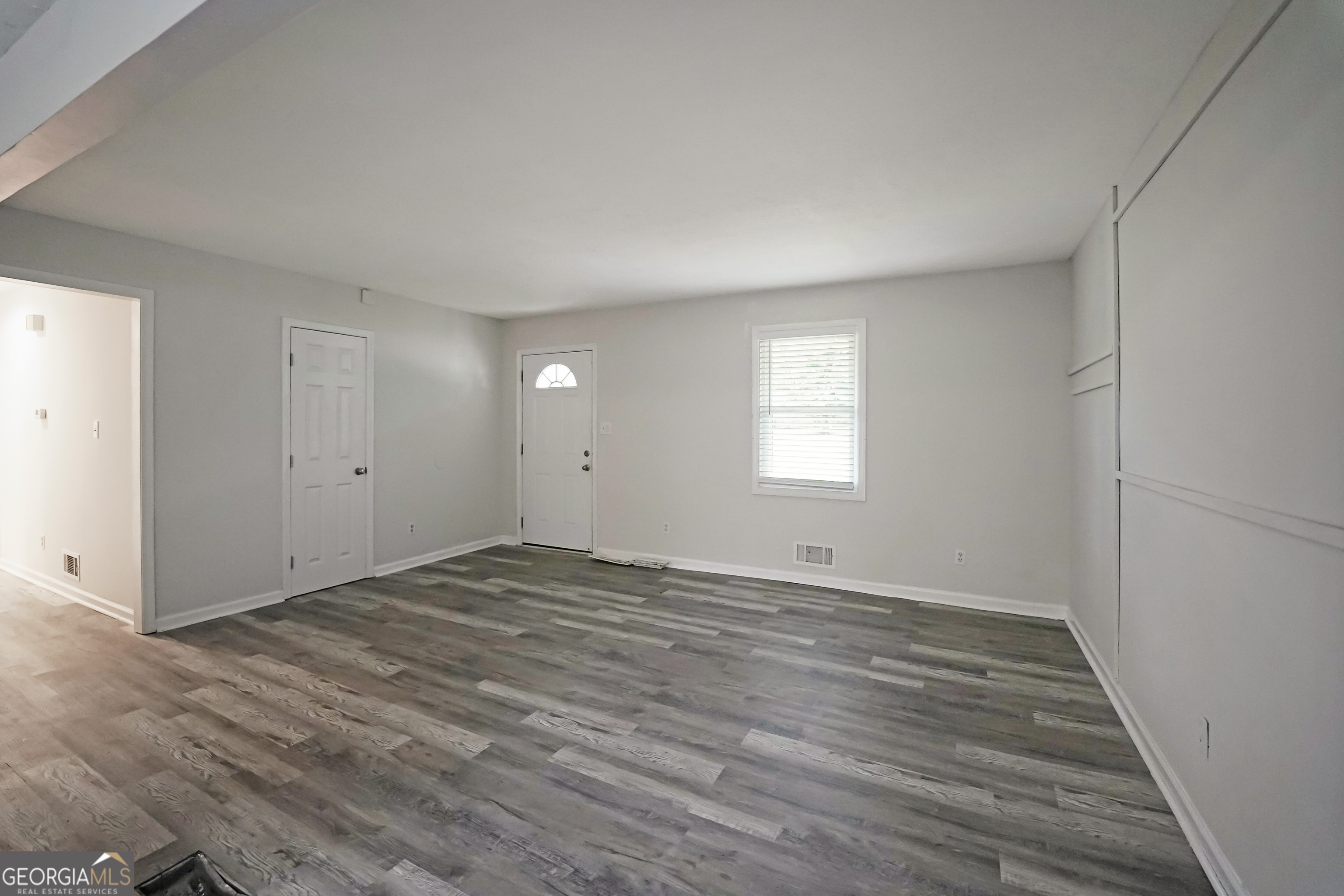 3021 Lakeridge Drive Se Property Photo 5