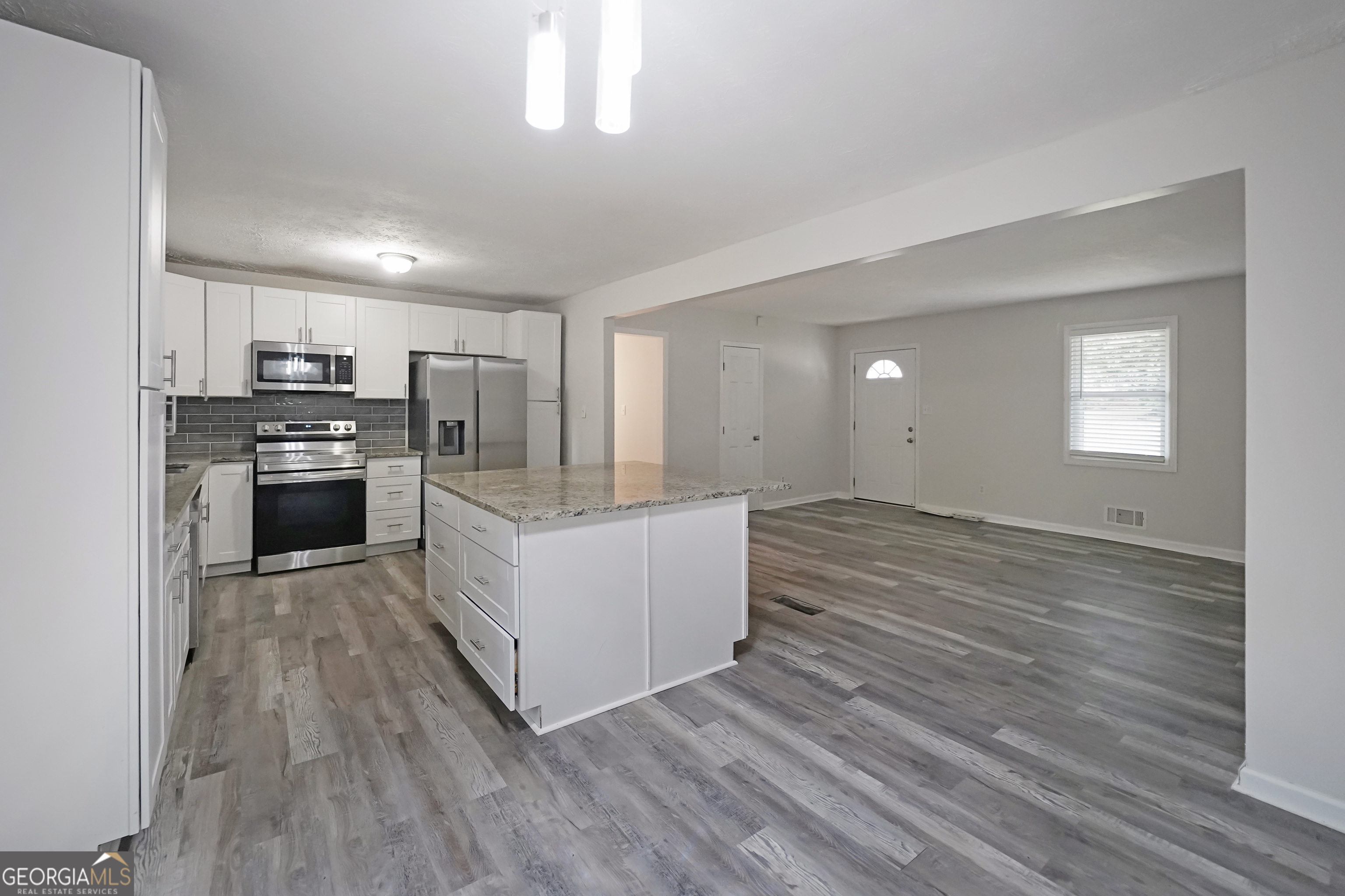 3021 Lakeridge Drive Se Property Photo 6