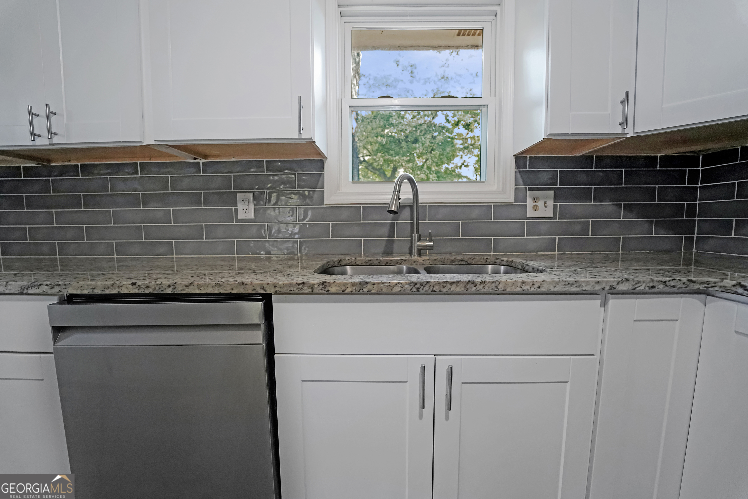 3021 Lakeridge Drive Se Property Photo 10