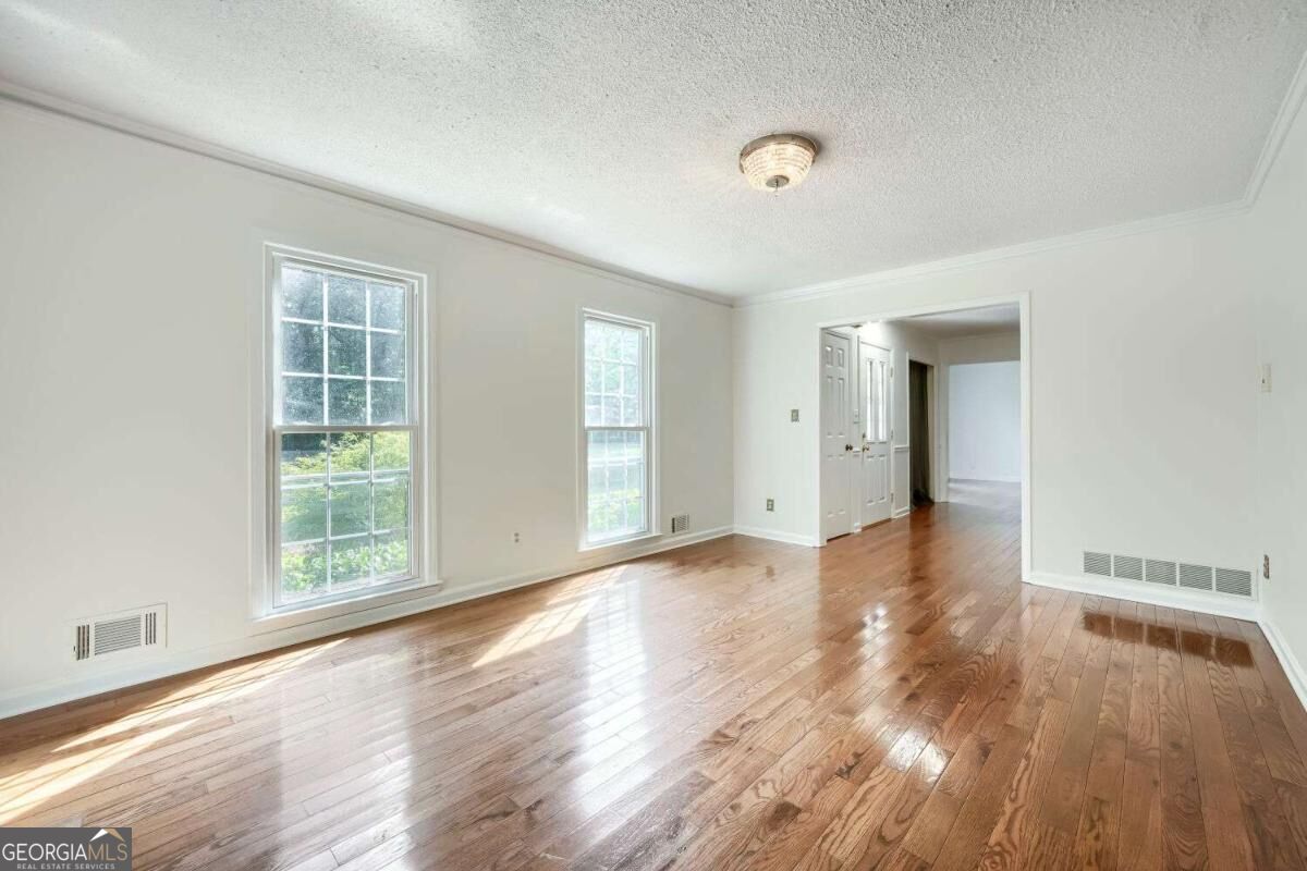1349 Murdock Road Property Photo 5