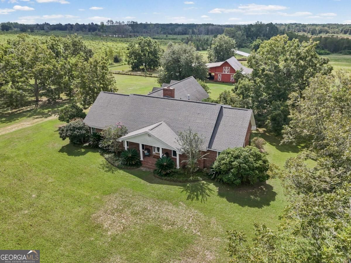 1024 Ten Mile Road Property Photo 1