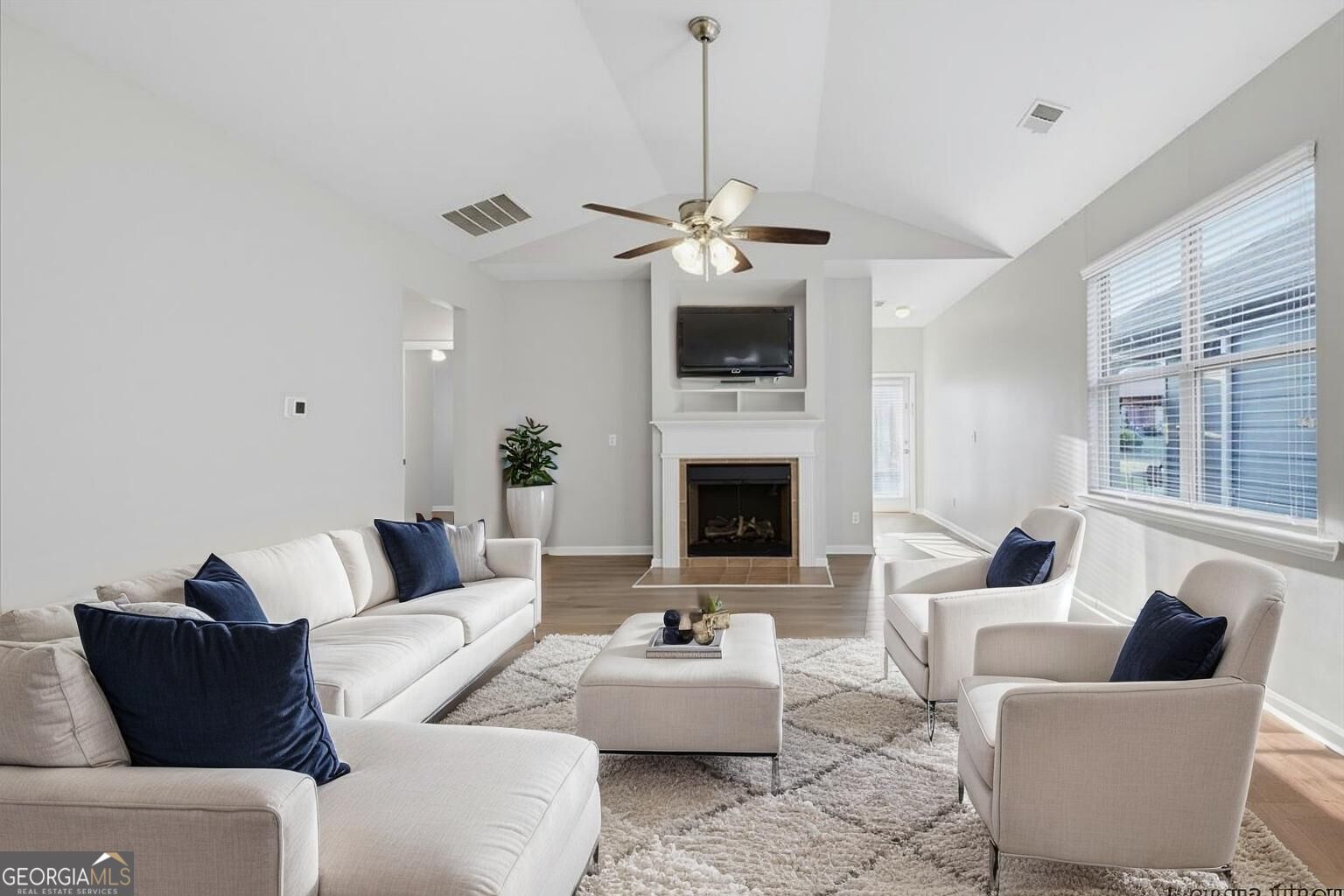 7923 Bluefin Trail Property Photo 5