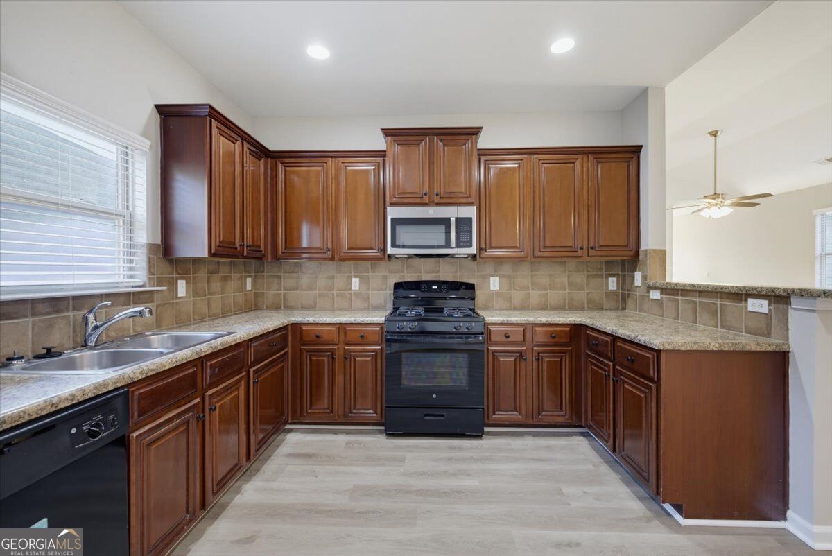 7923 Bluefin Trail Property Photo 14