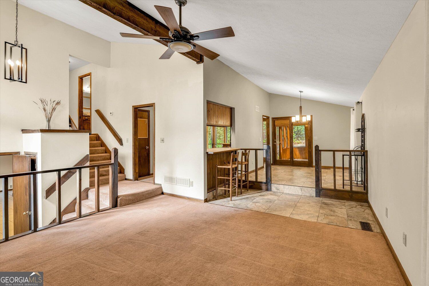 6565 Oakwood Drive Property Photo 7