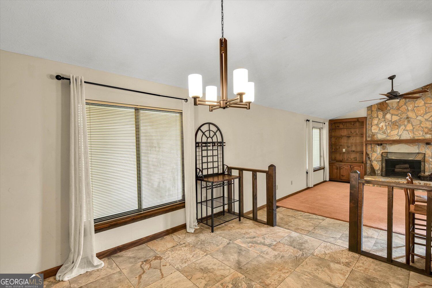6565 Oakwood Drive Property Photo 10