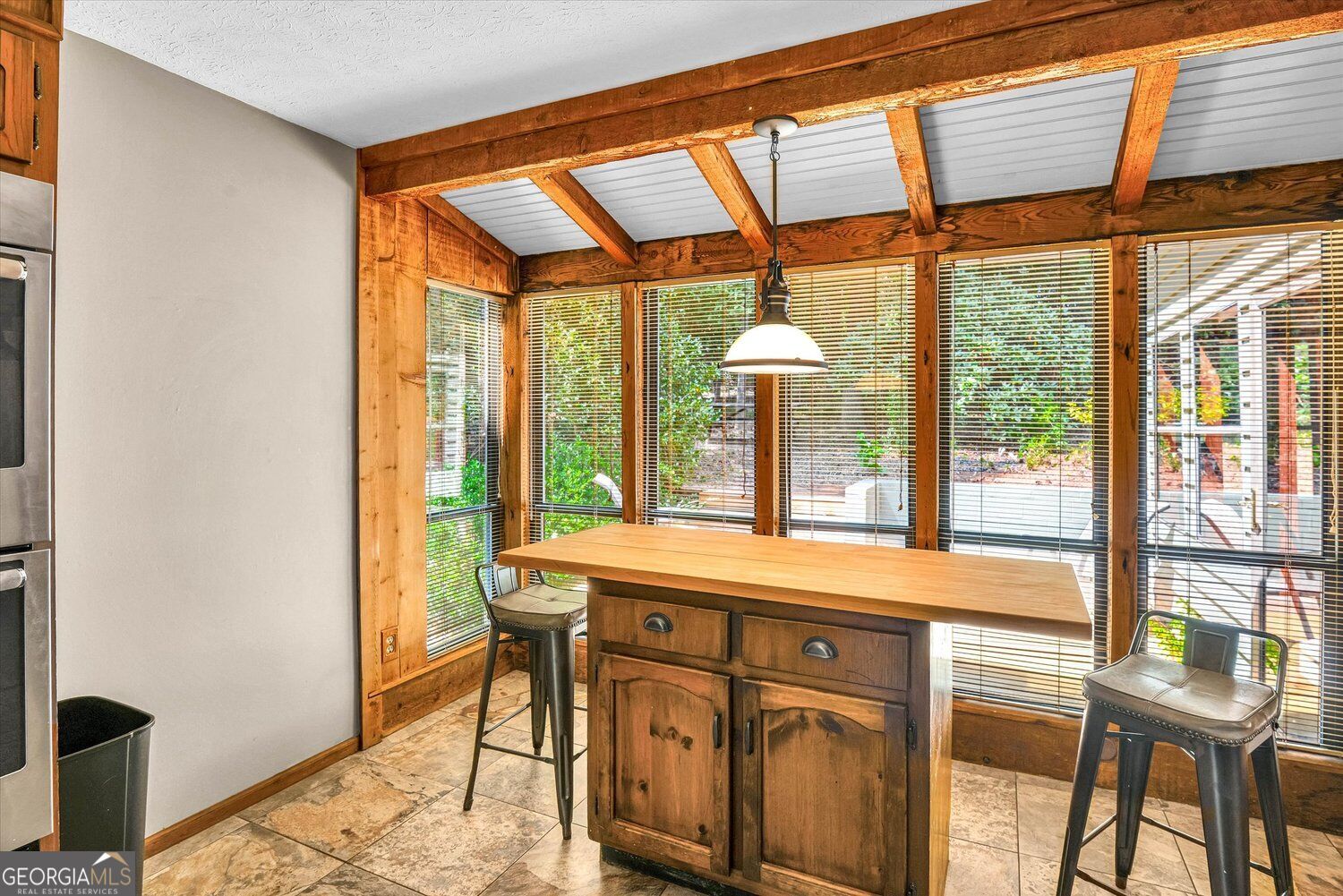 6565 Oakwood Drive Property Photo 15