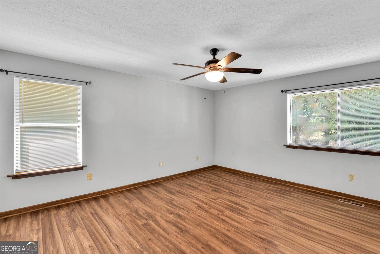 6565 Oakwood Drive Property Photo 20