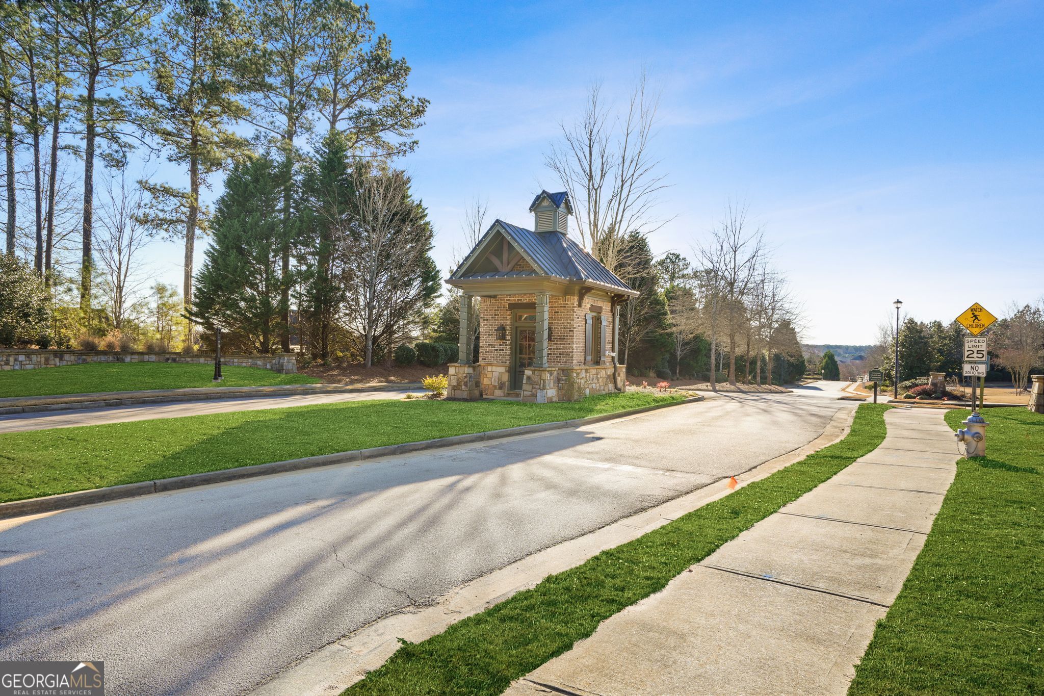 1587 Water Springs Way Property Photo 6