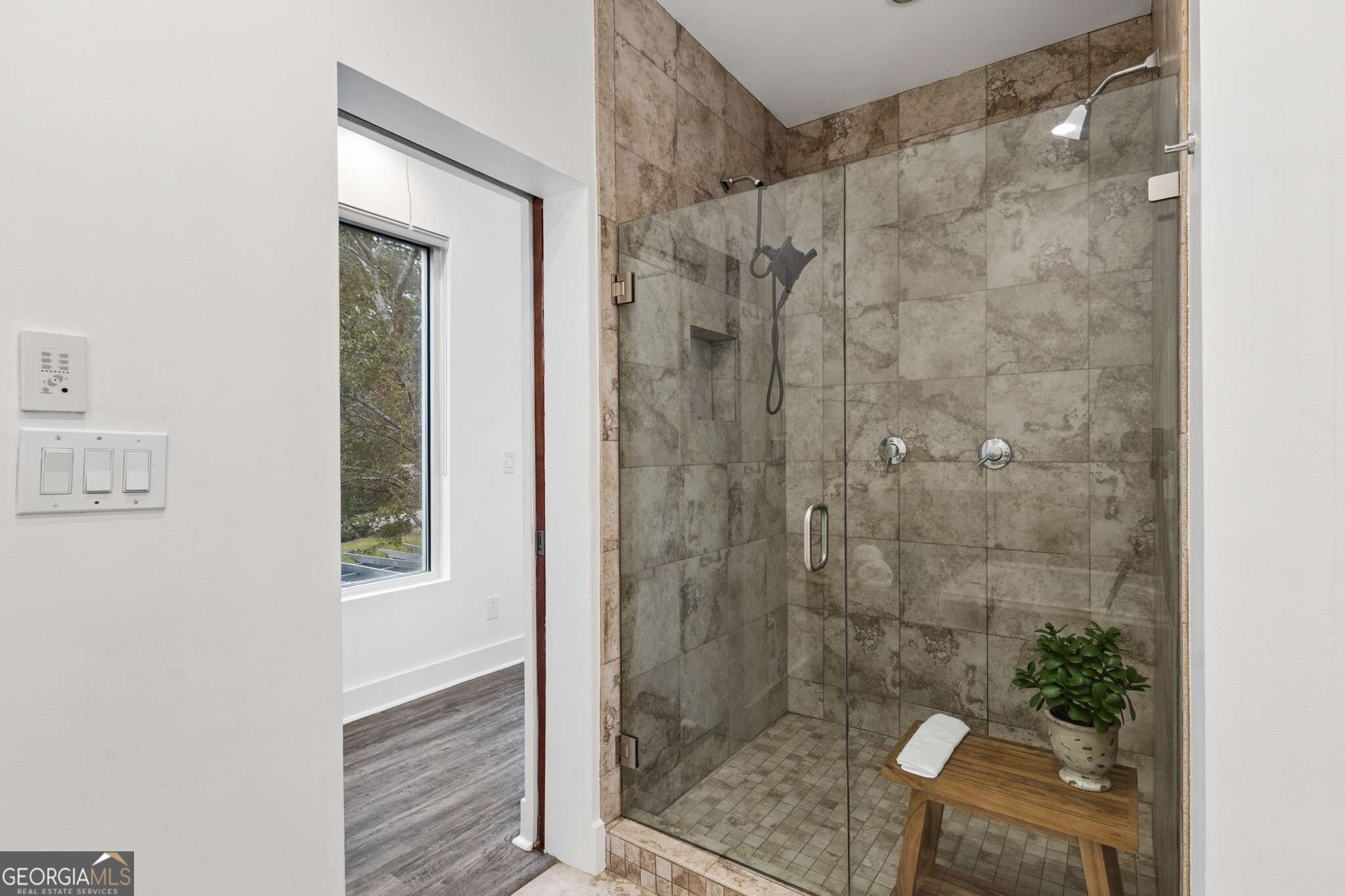 2422 Sagamore Drive Nw Property Photo 28