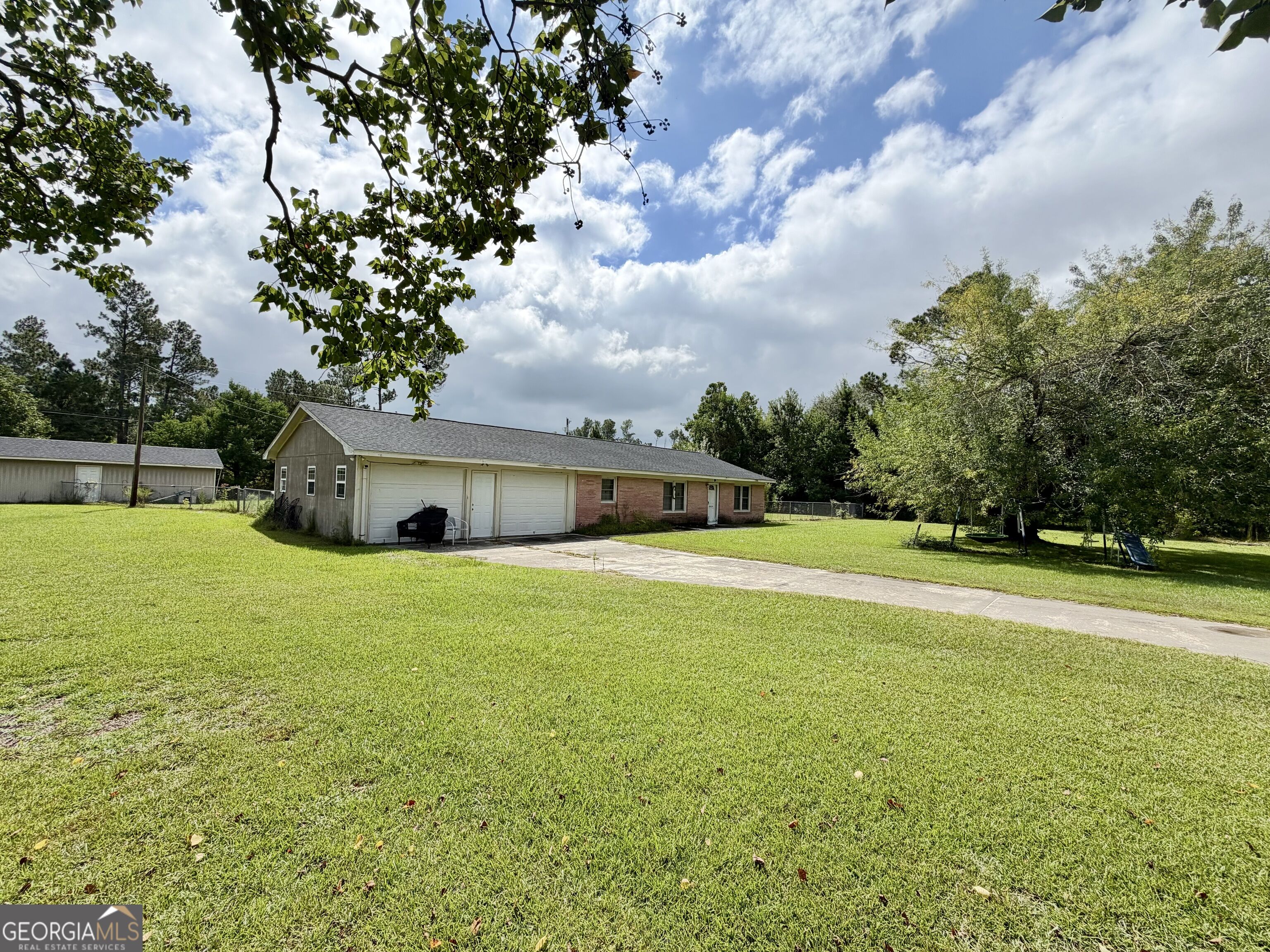 10 N Osage Lane Property Photo 2