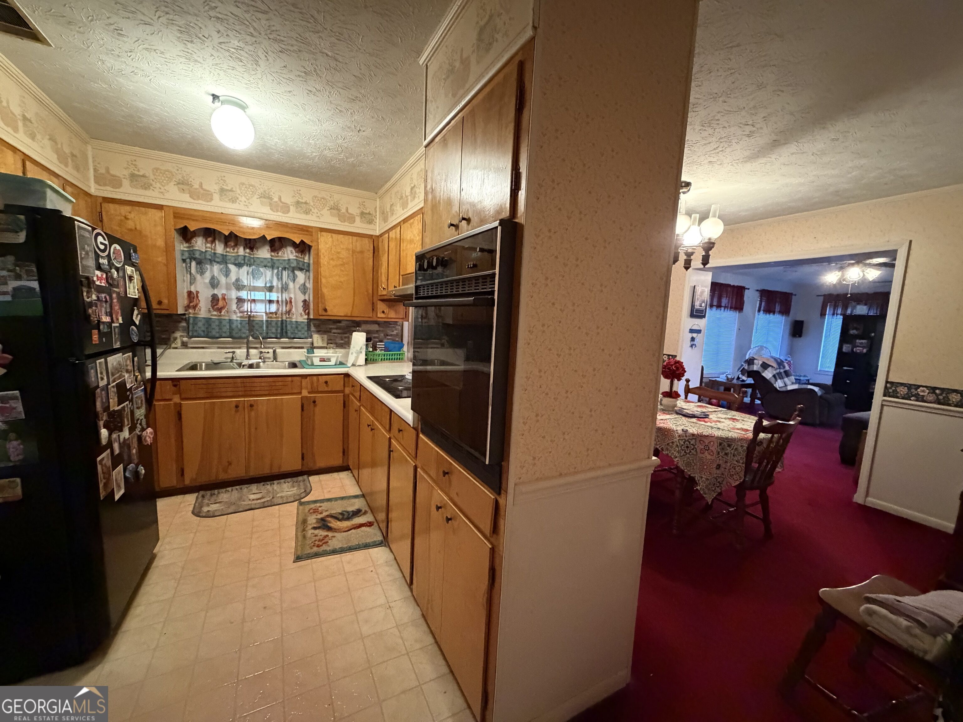 10 N Osage Lane Property Photo 7