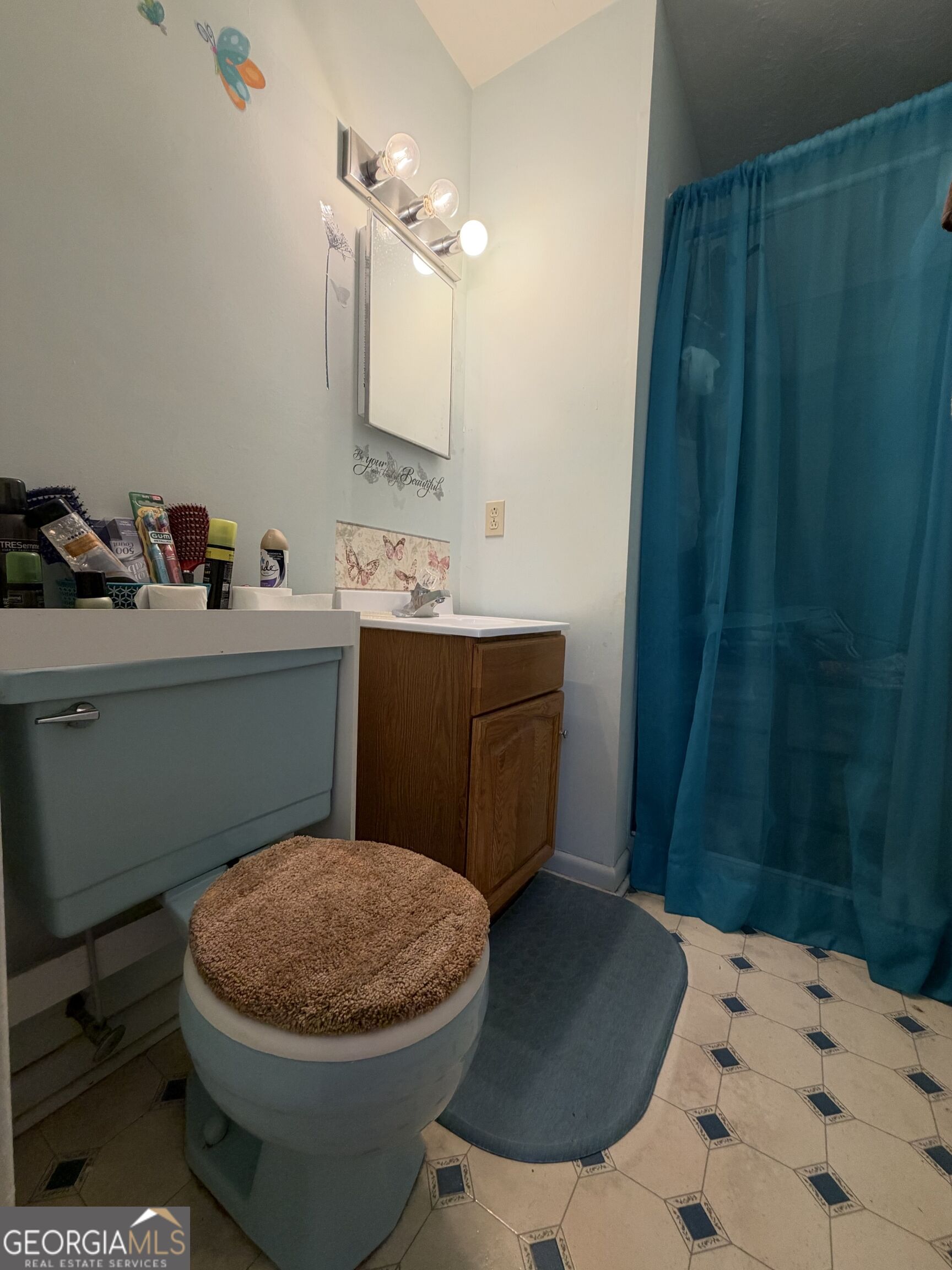10 N Osage Lane Property Photo 15